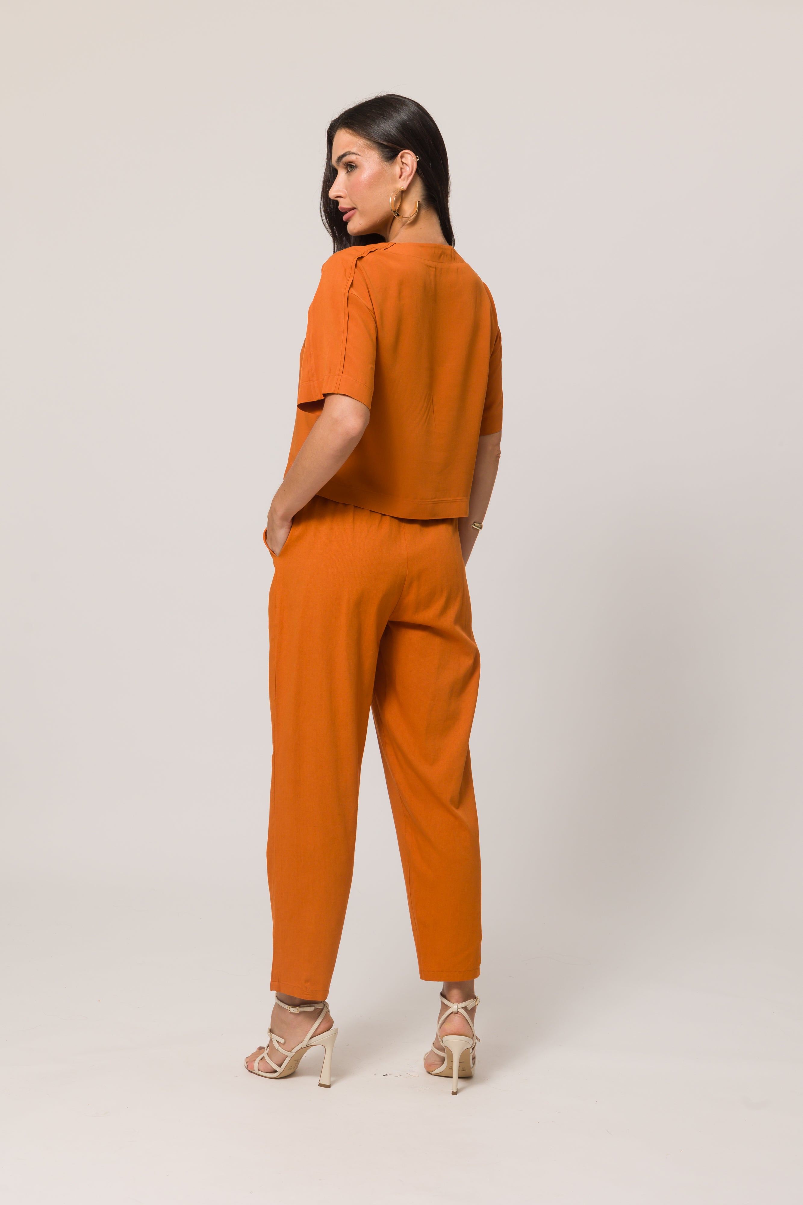 Blusa de Manga Curta em Plano Viscose