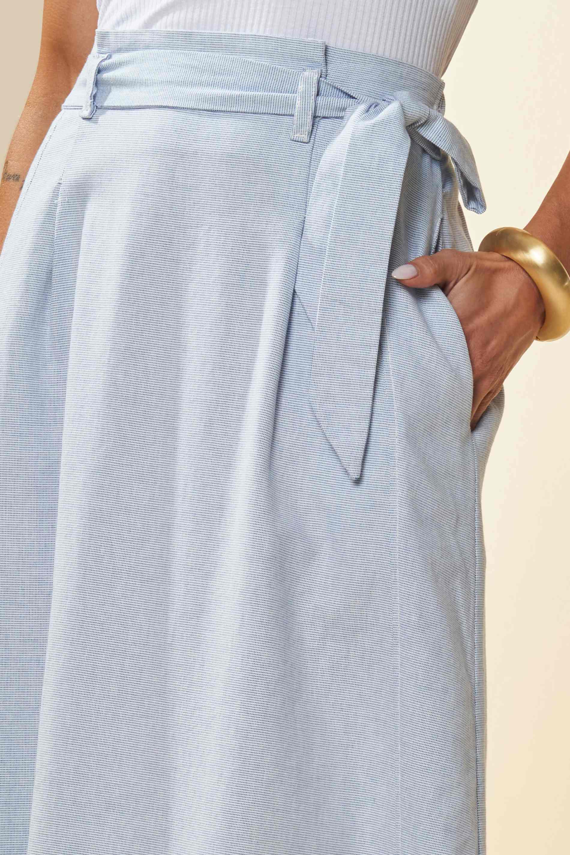 Saia Midi Veraneio em Sarja com Textura