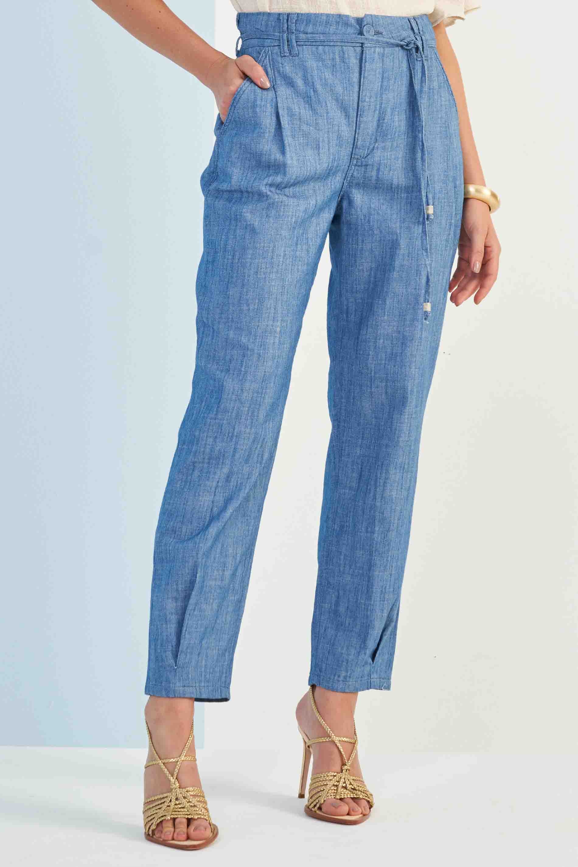 Calça Cintura Alta Carrot Trend Brisamar em Jeans