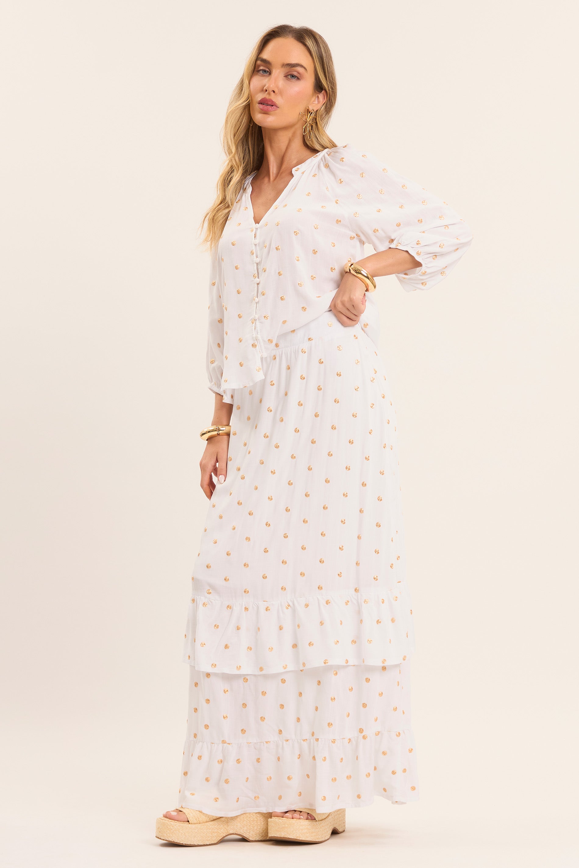 Saia Longa Bordada Celebration em Poá Dourado