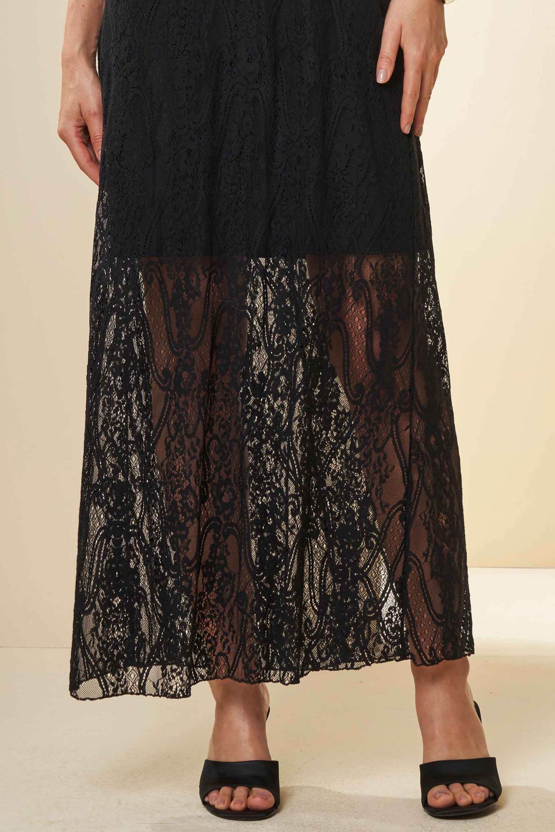 Vestido Longo Boho em Renda