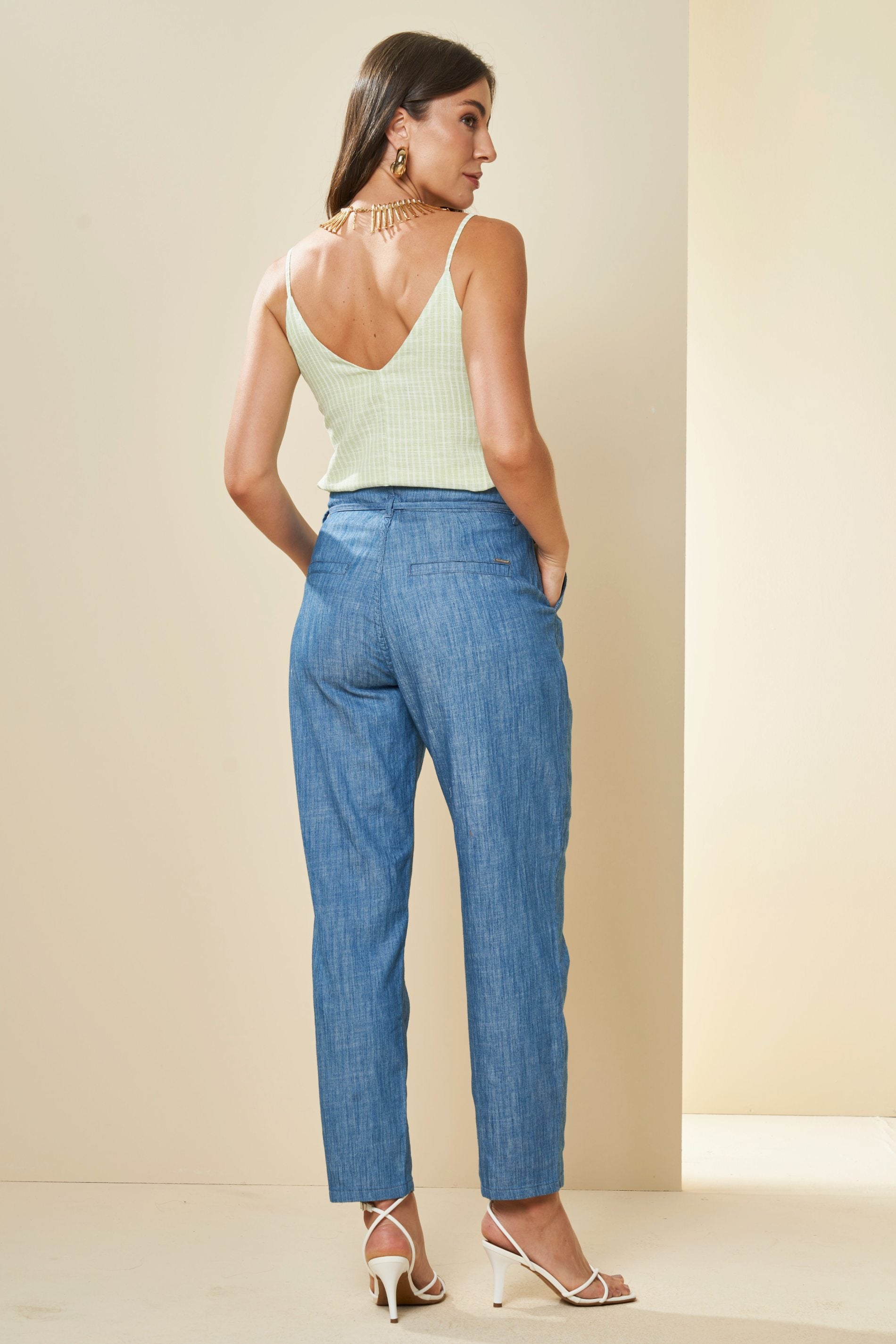 Blusa de Alça Fina Brisamar com Detalhes no Ombro