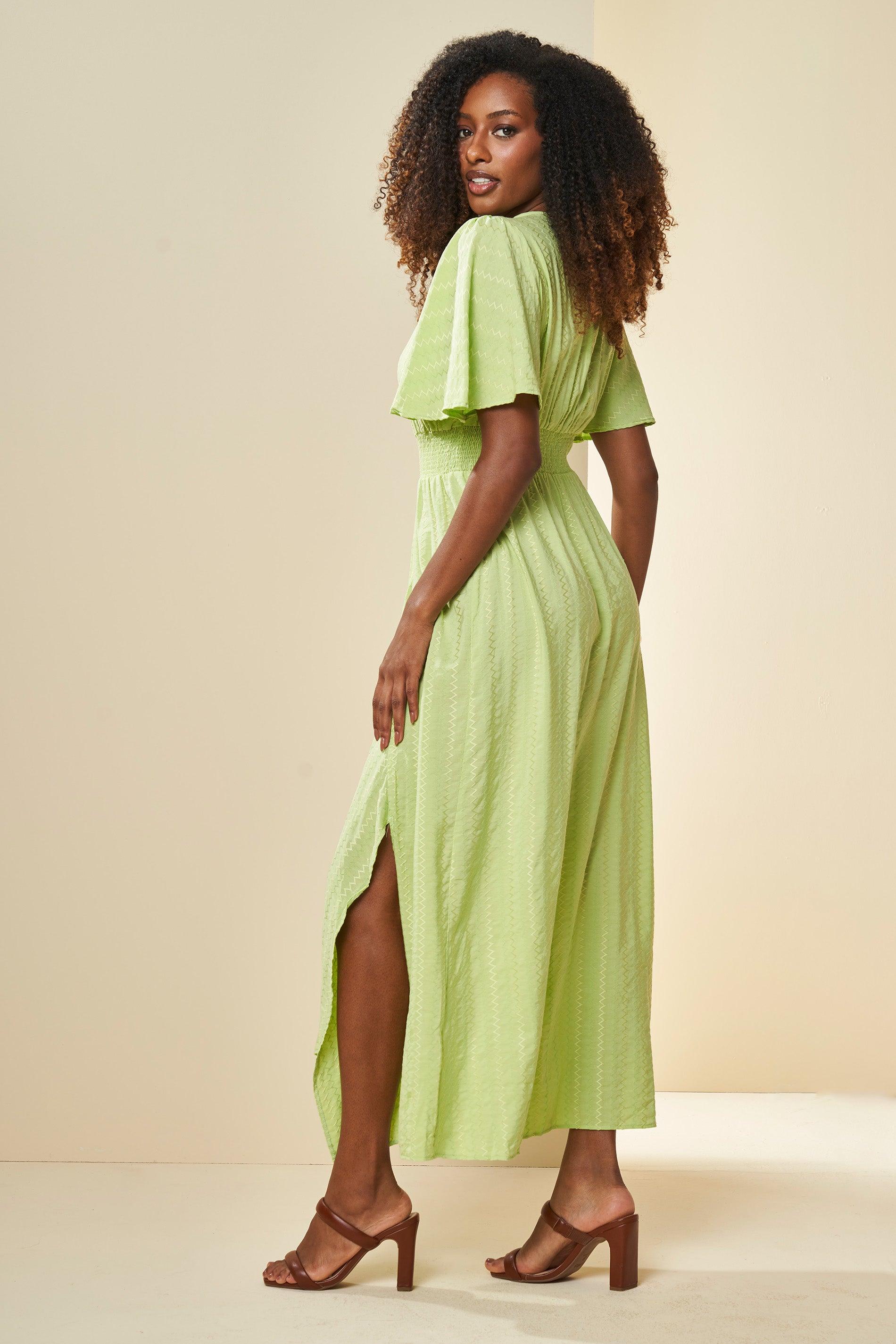 Vestido Midi Brisamar com Barra Assimétrica