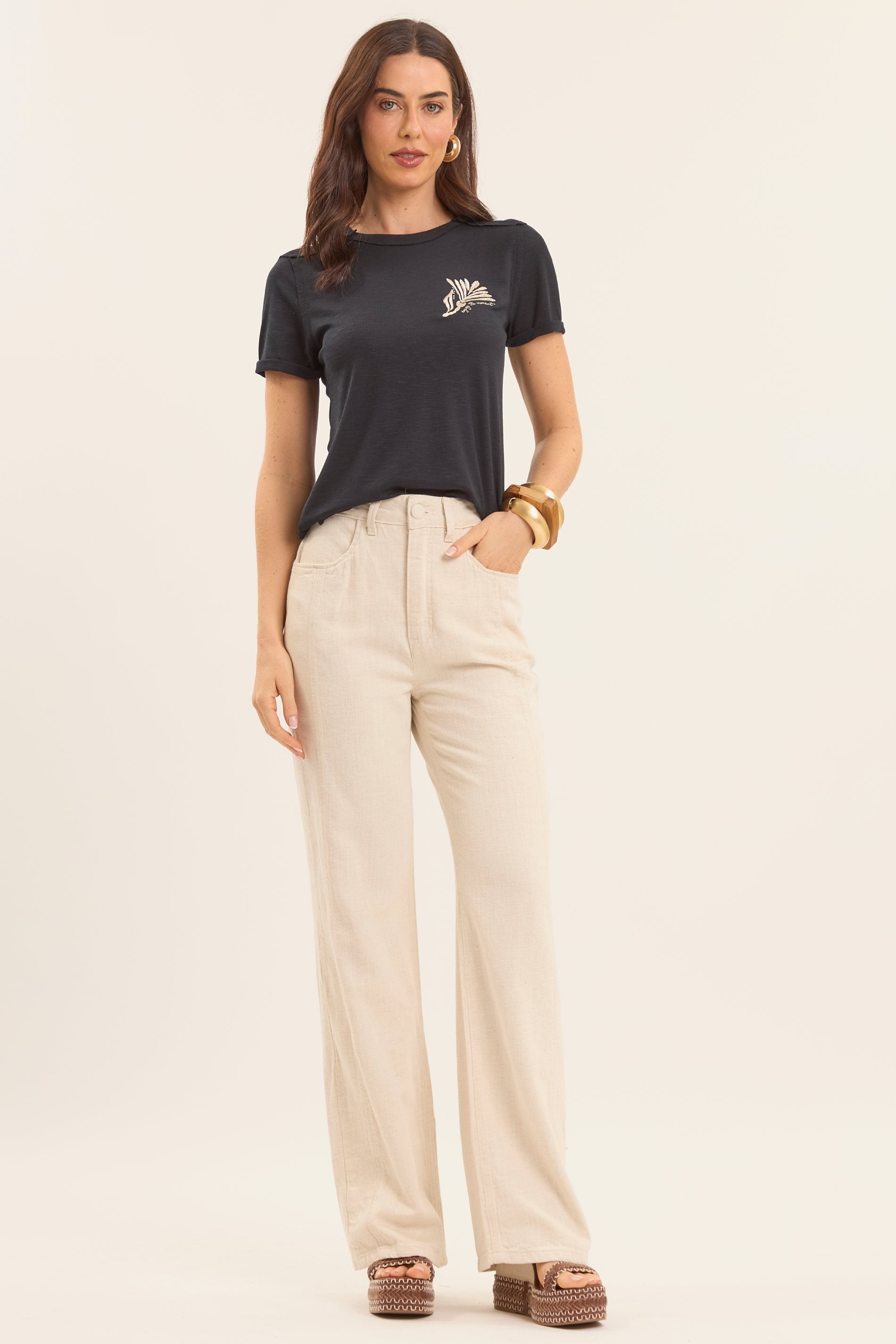 T-Shirt de Manga Curta Boho com Bordado Frontal