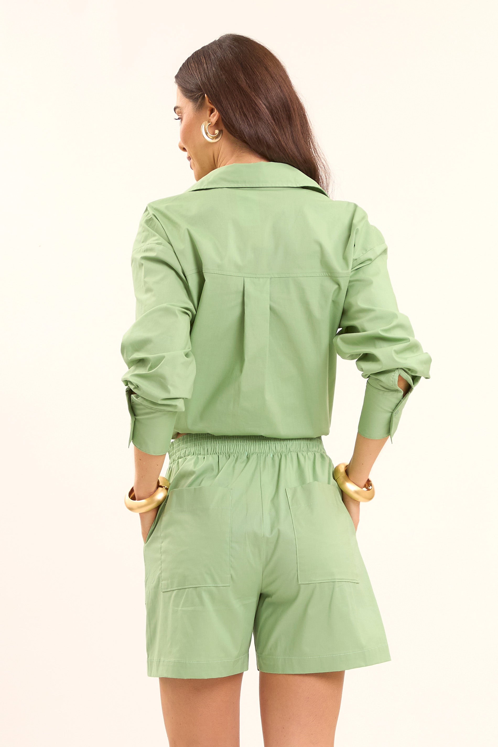 Short  com Cós Elástico e Bolsos Frontais