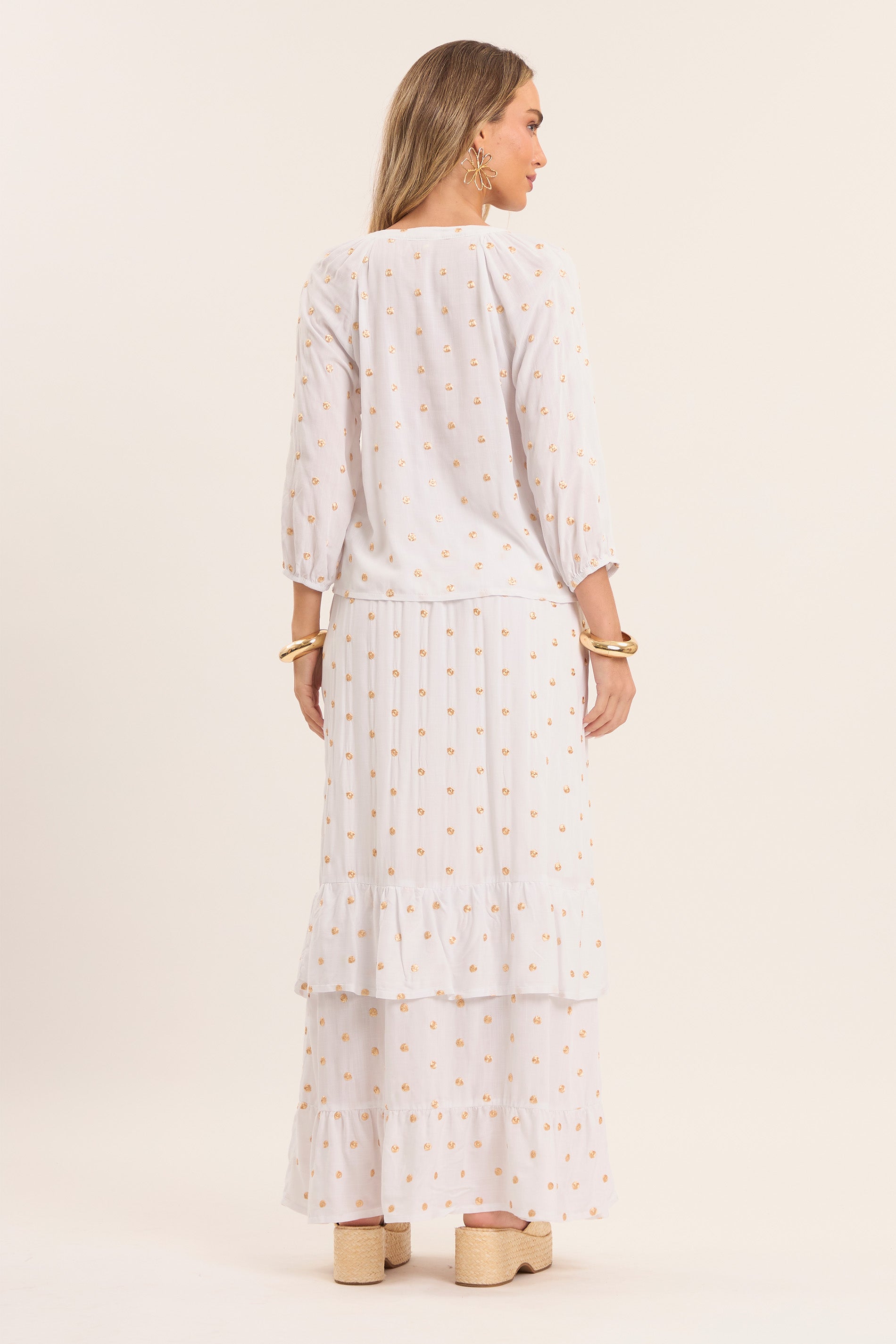 Camisa com Estampa Celebration em Poá Dourado