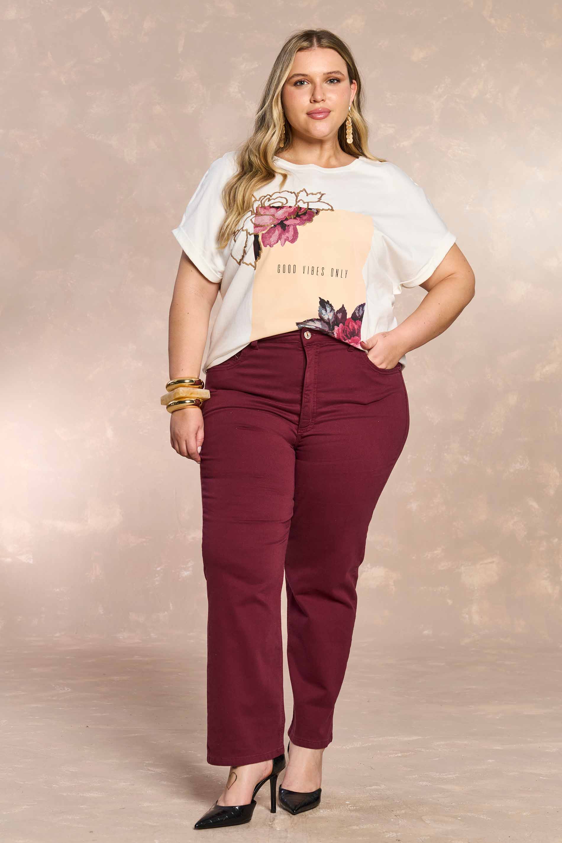 Calça Reta Slim Retrô Glam em Sarja