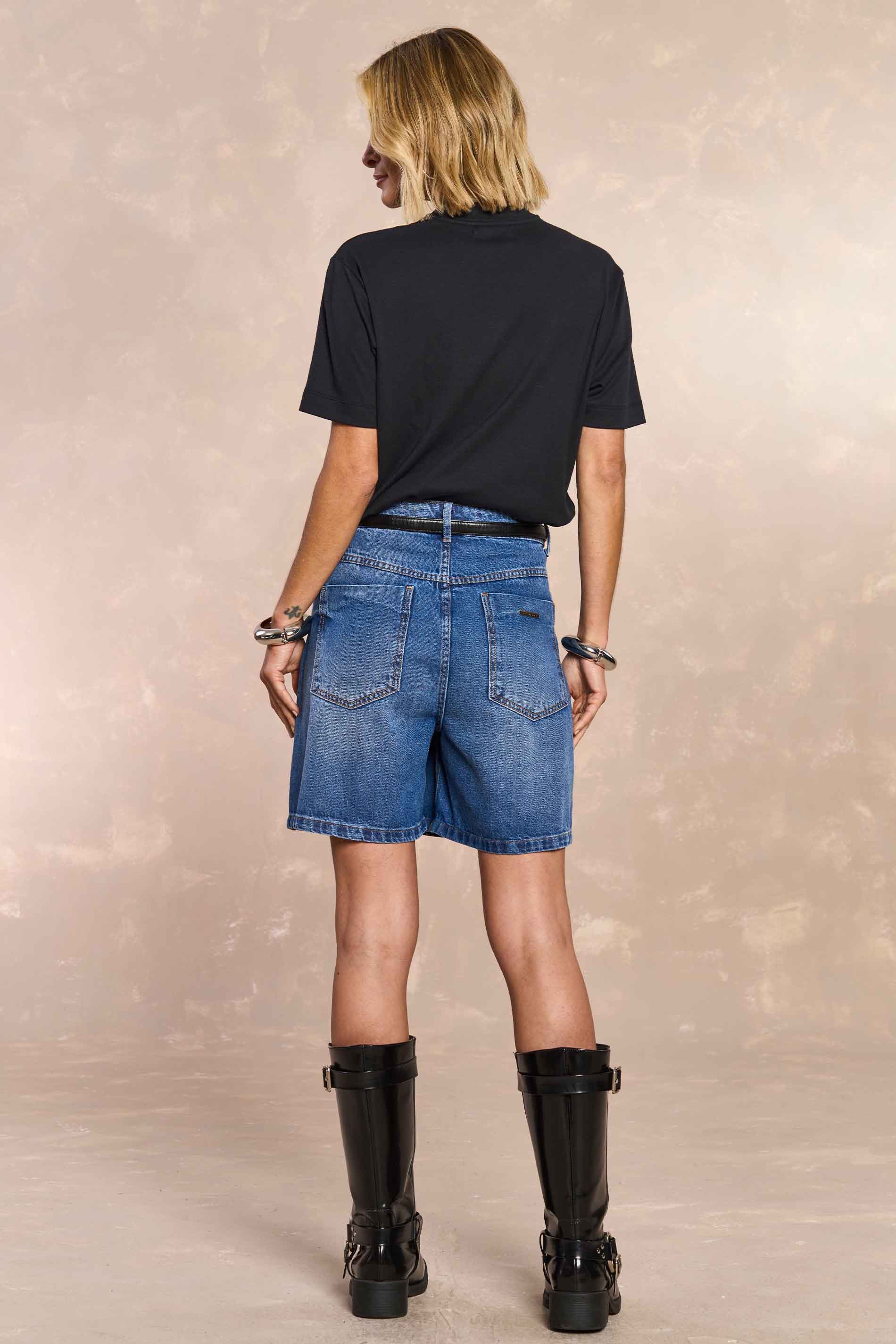 Shorts Mom Retrô Glam em Denim