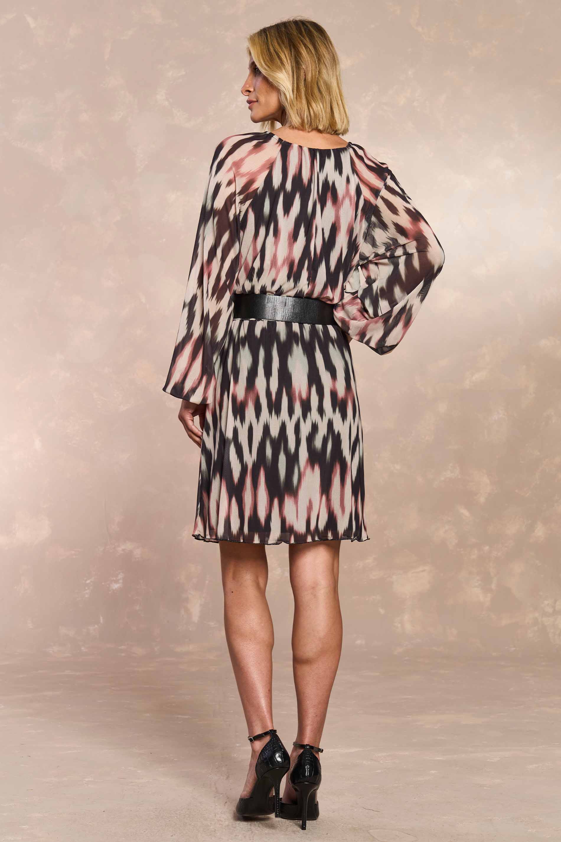 Vestido Curto Ethnic Blur em Tule
