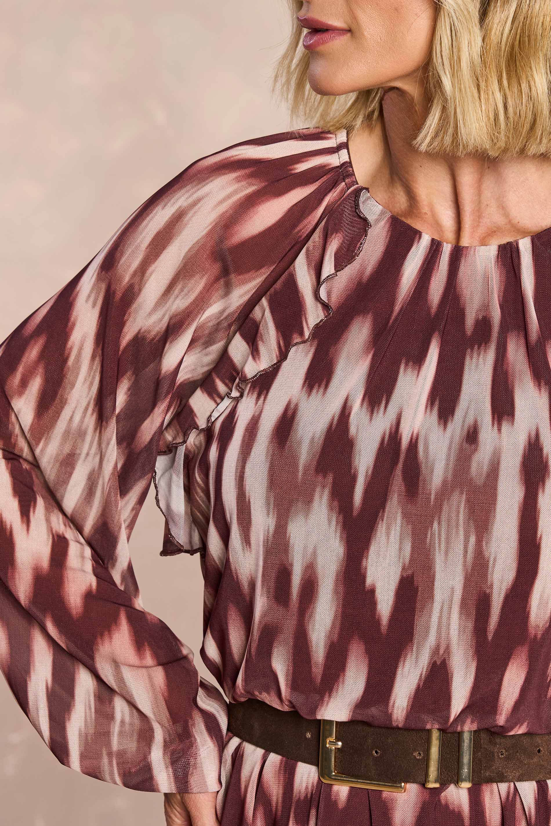 Vestido Curto Ethnic Blur em Tule
