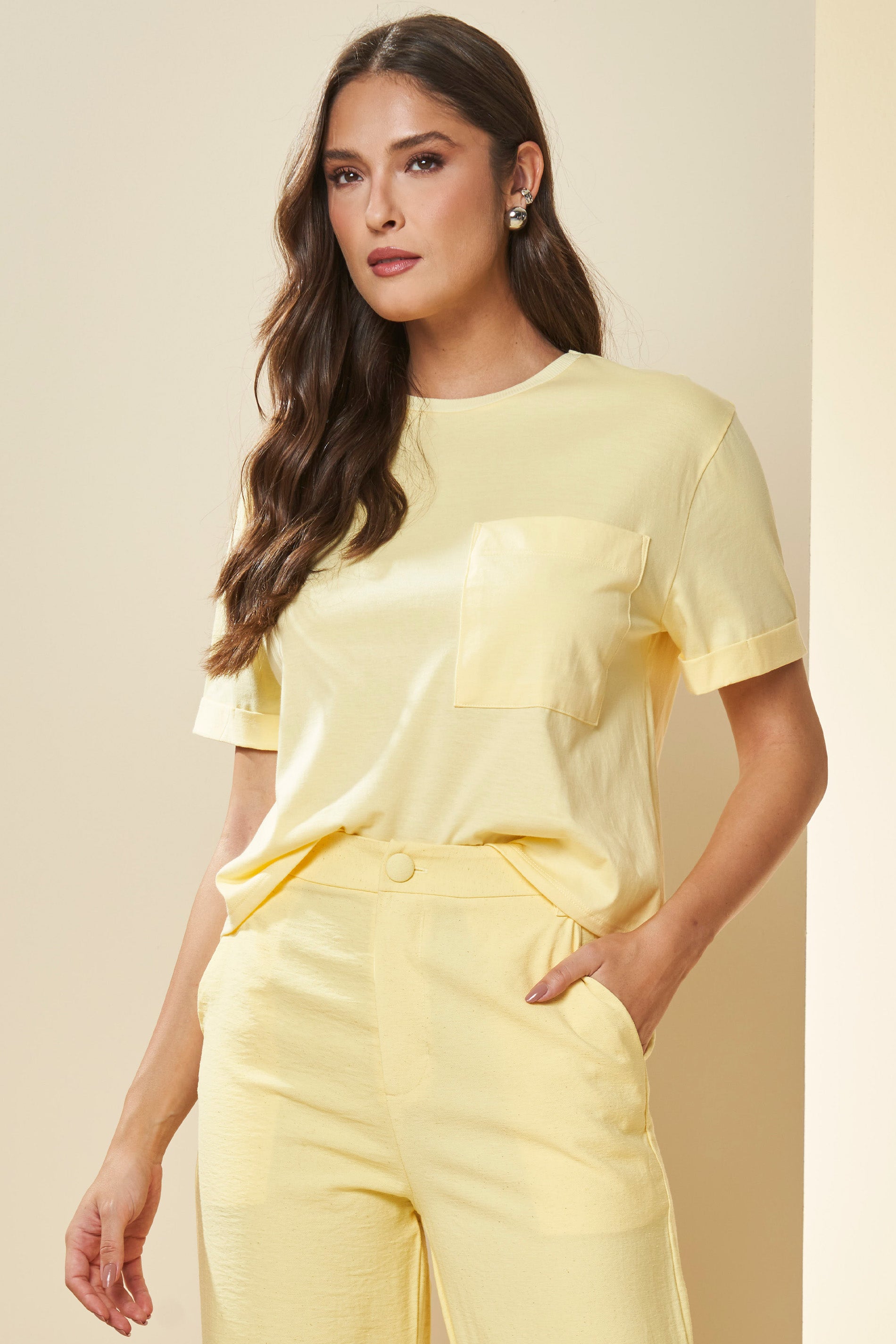 T-Shirt Solar com Bolso Frontal