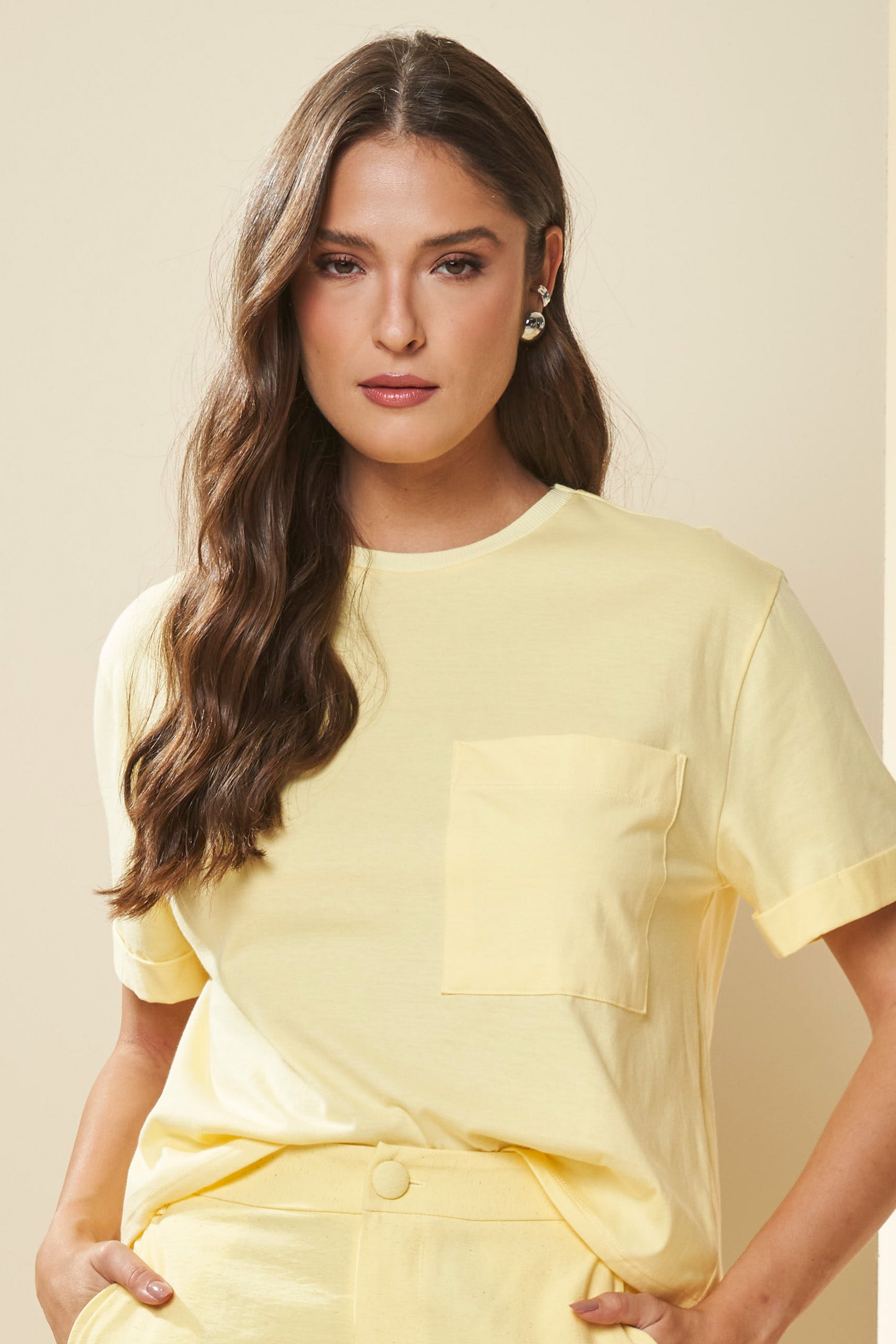 T-Shirt Solar com Bolso Frontal