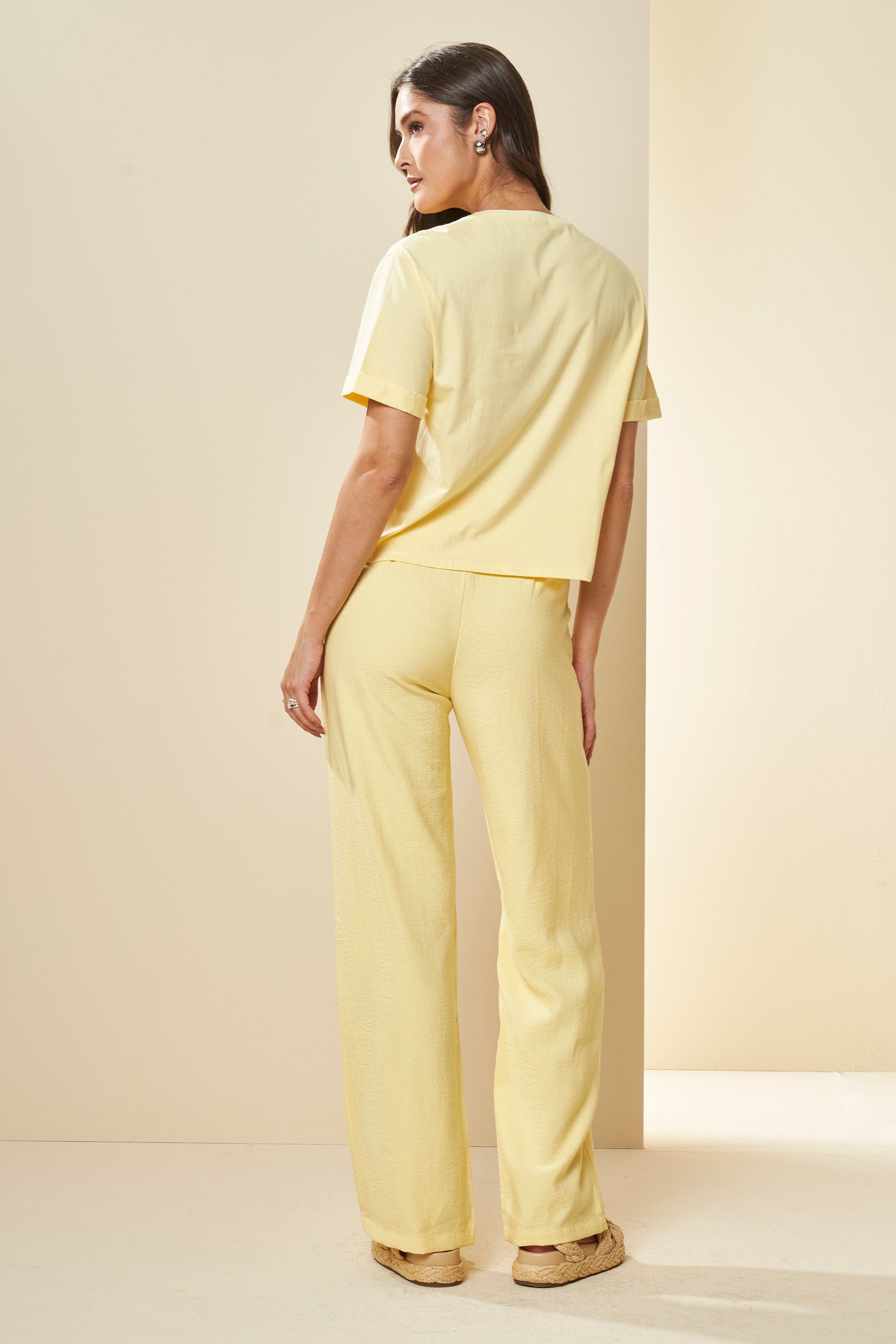 T-Shirt Solar com Bolso Frontal