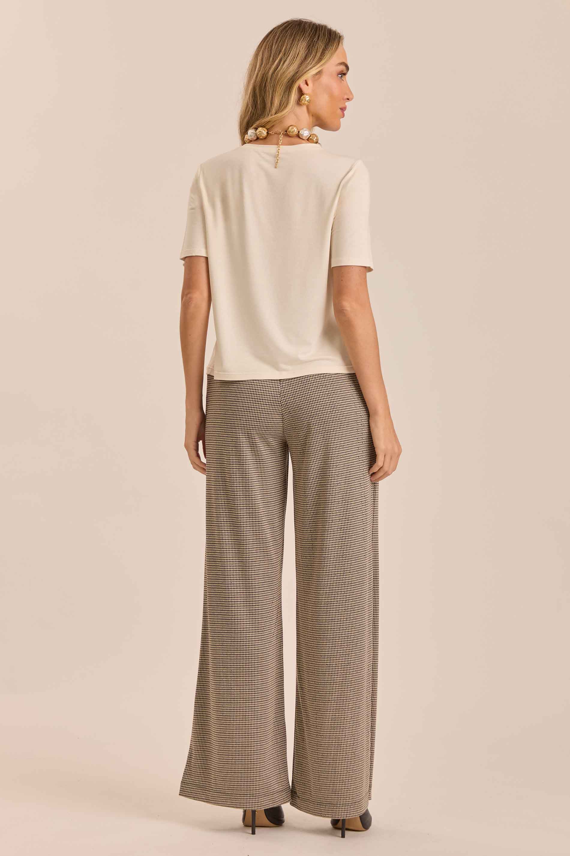 Blusa Jardim Boho de Manga Curta