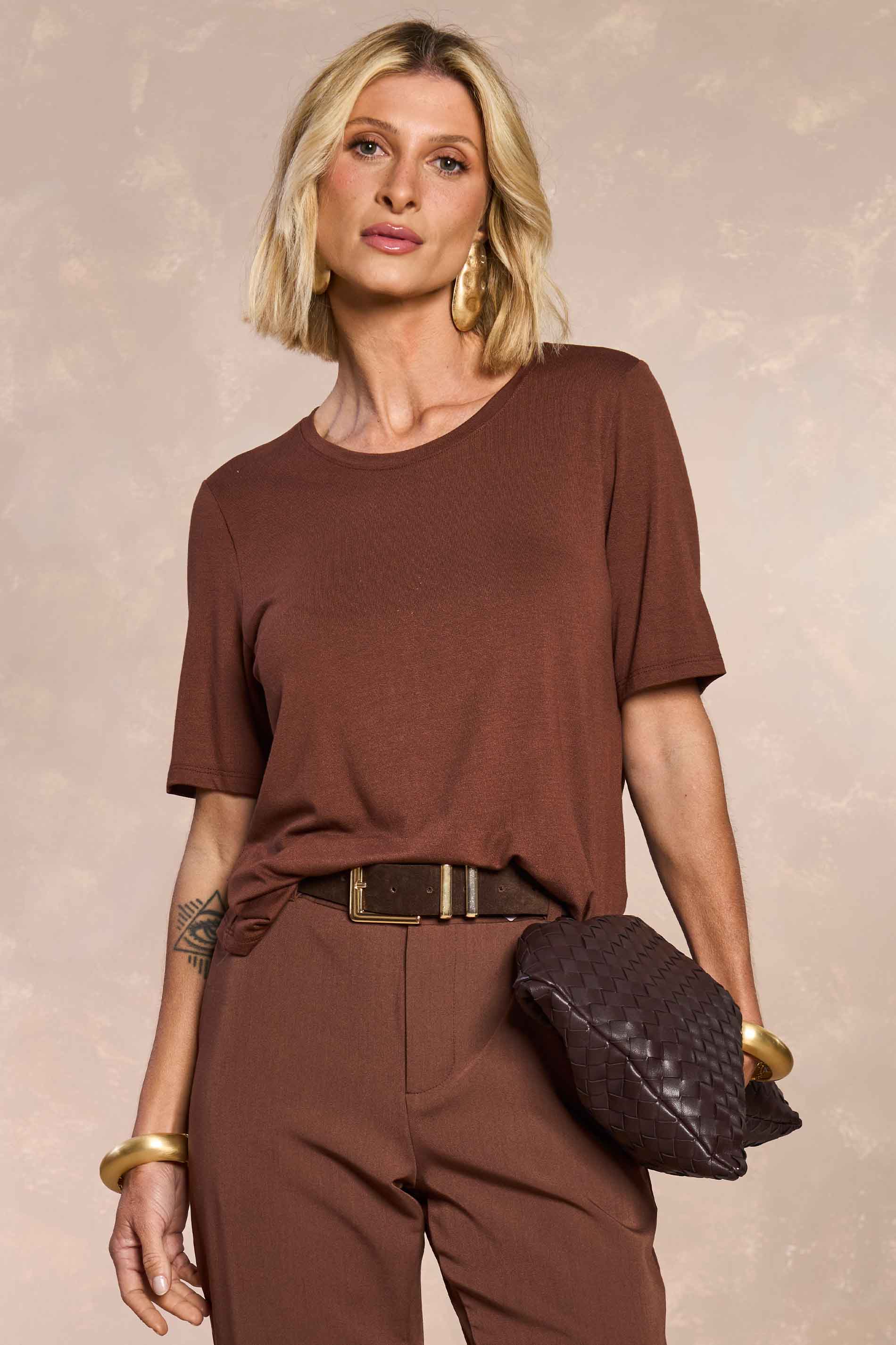 Blusa Jardim Boho de Manga Curta
