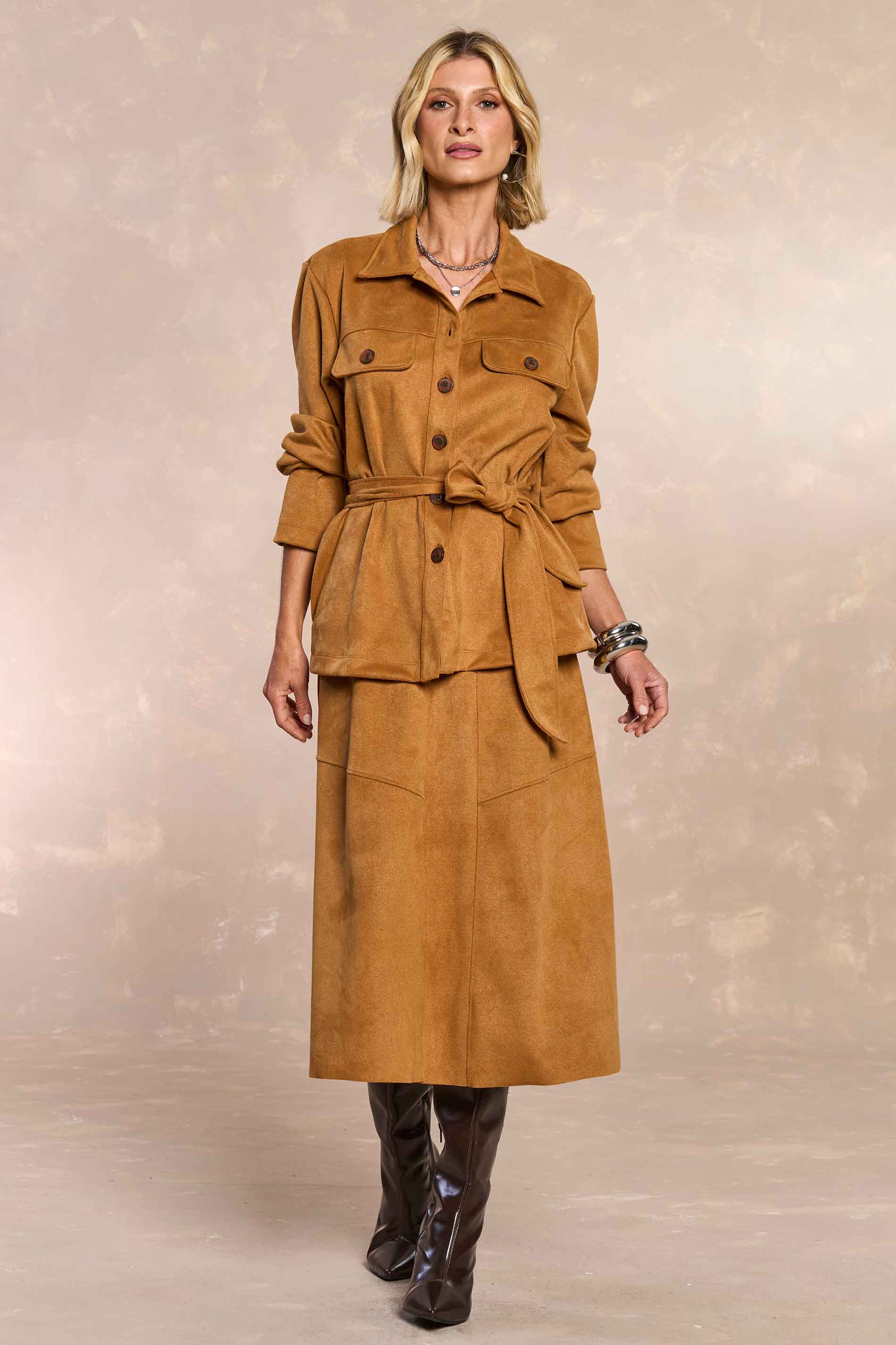 Saia Midi Cozy Winter em Suede