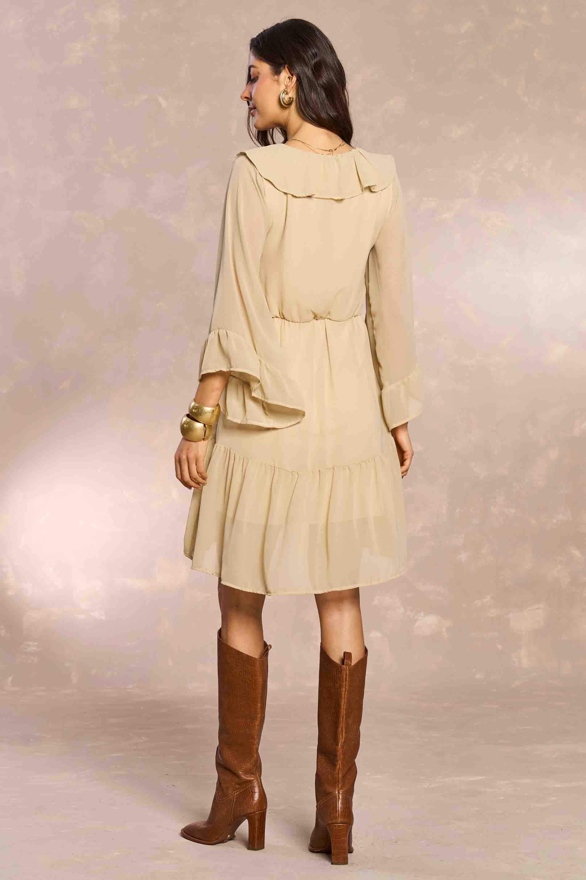Vestido Curto Soft Garden em Chiffon
