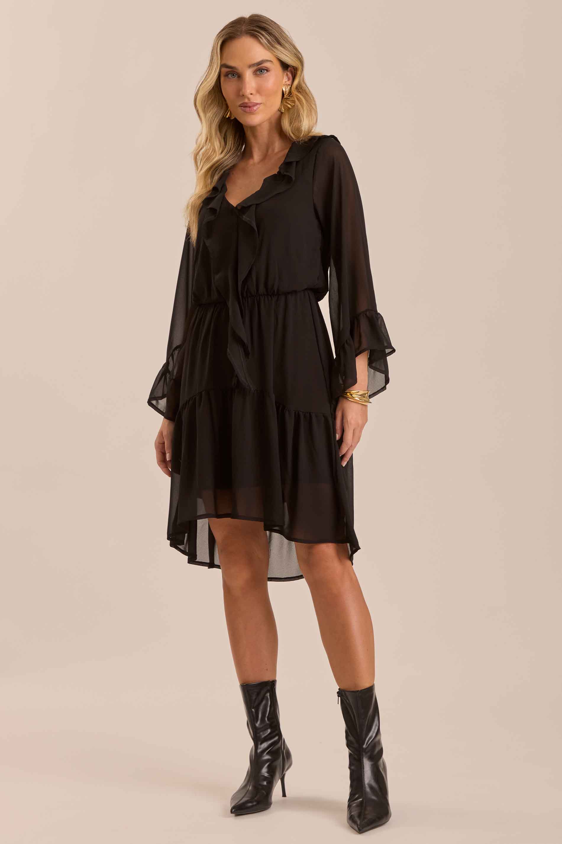 Vestido Curto Soft Garden em Chiffon