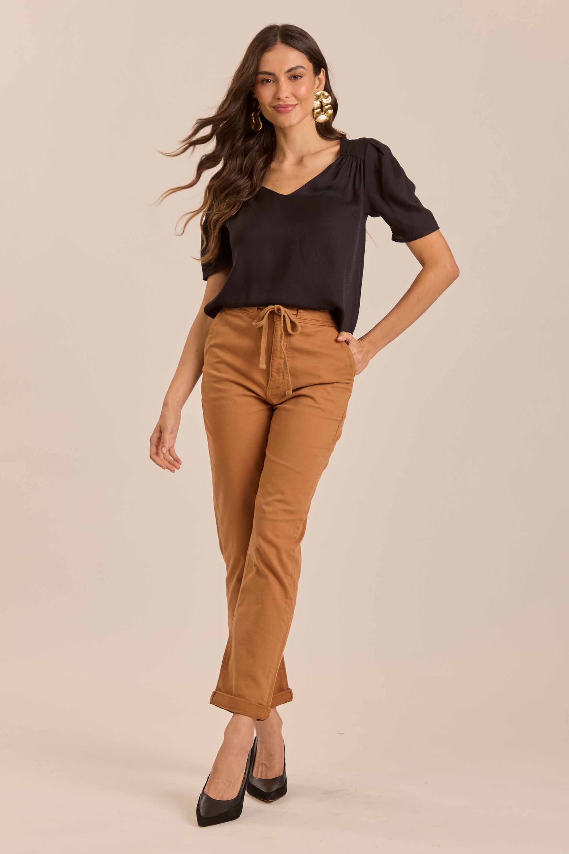 Blusa de Manga Curta Jardim Boho em Poá