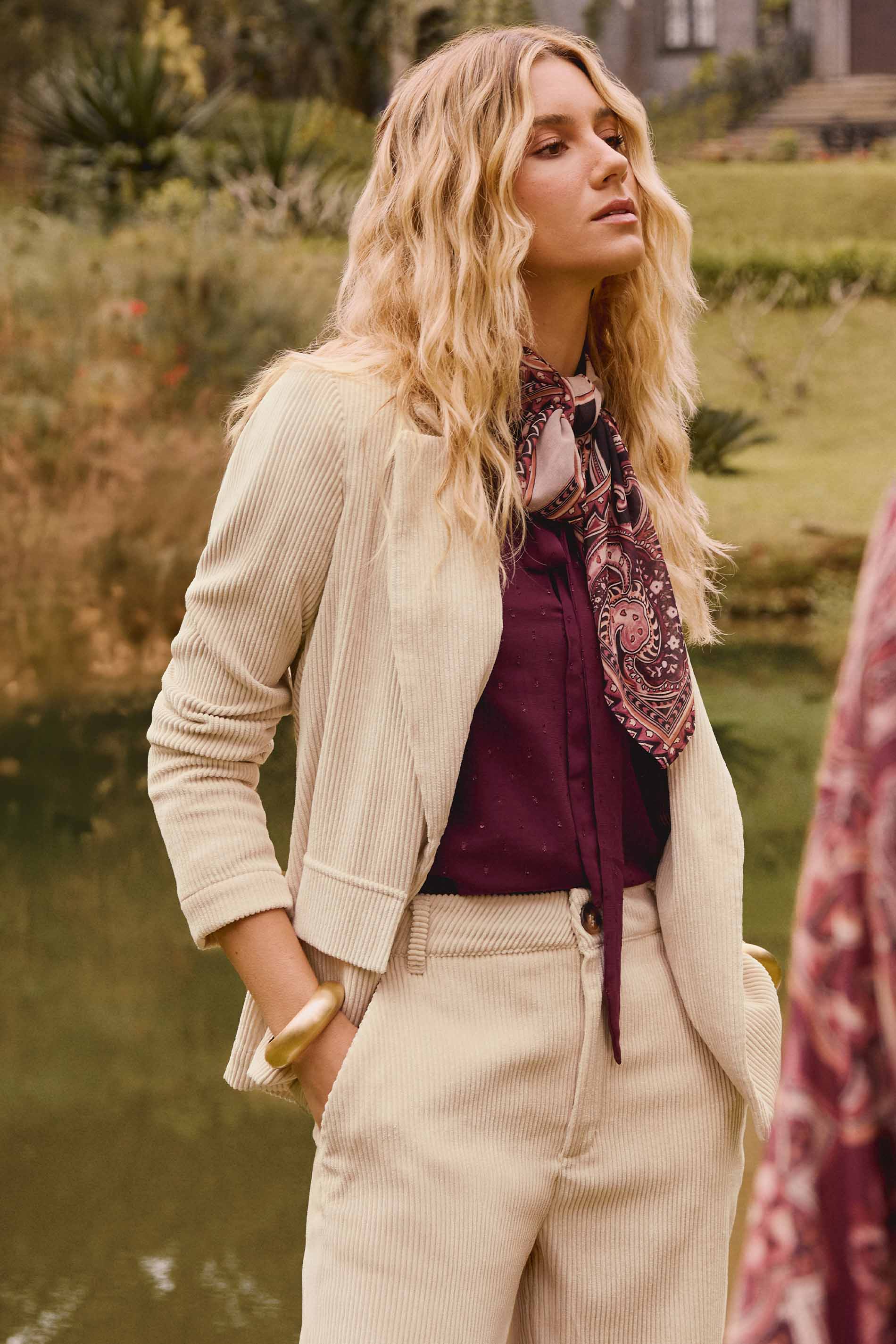 Blazer Ethnic Blur em Veludo Cotelê