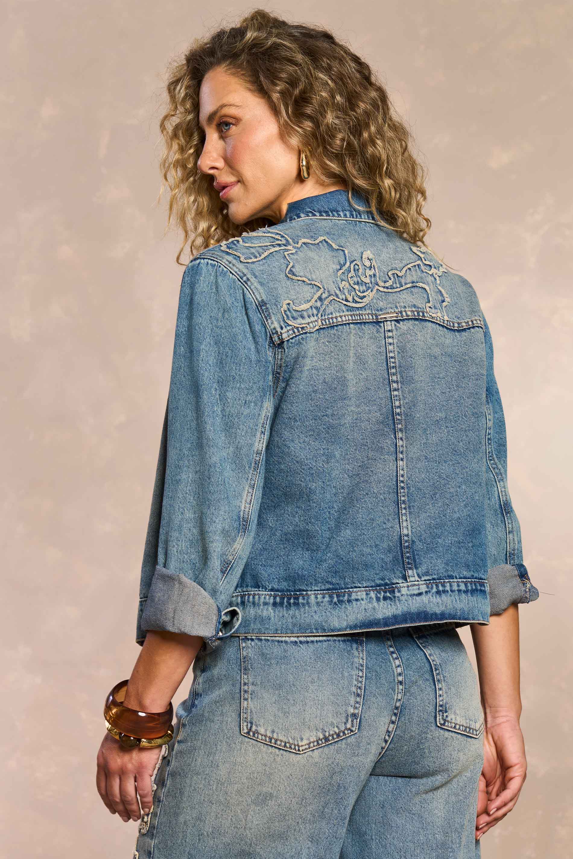 Jaqueta Jardim Boho com Bordado