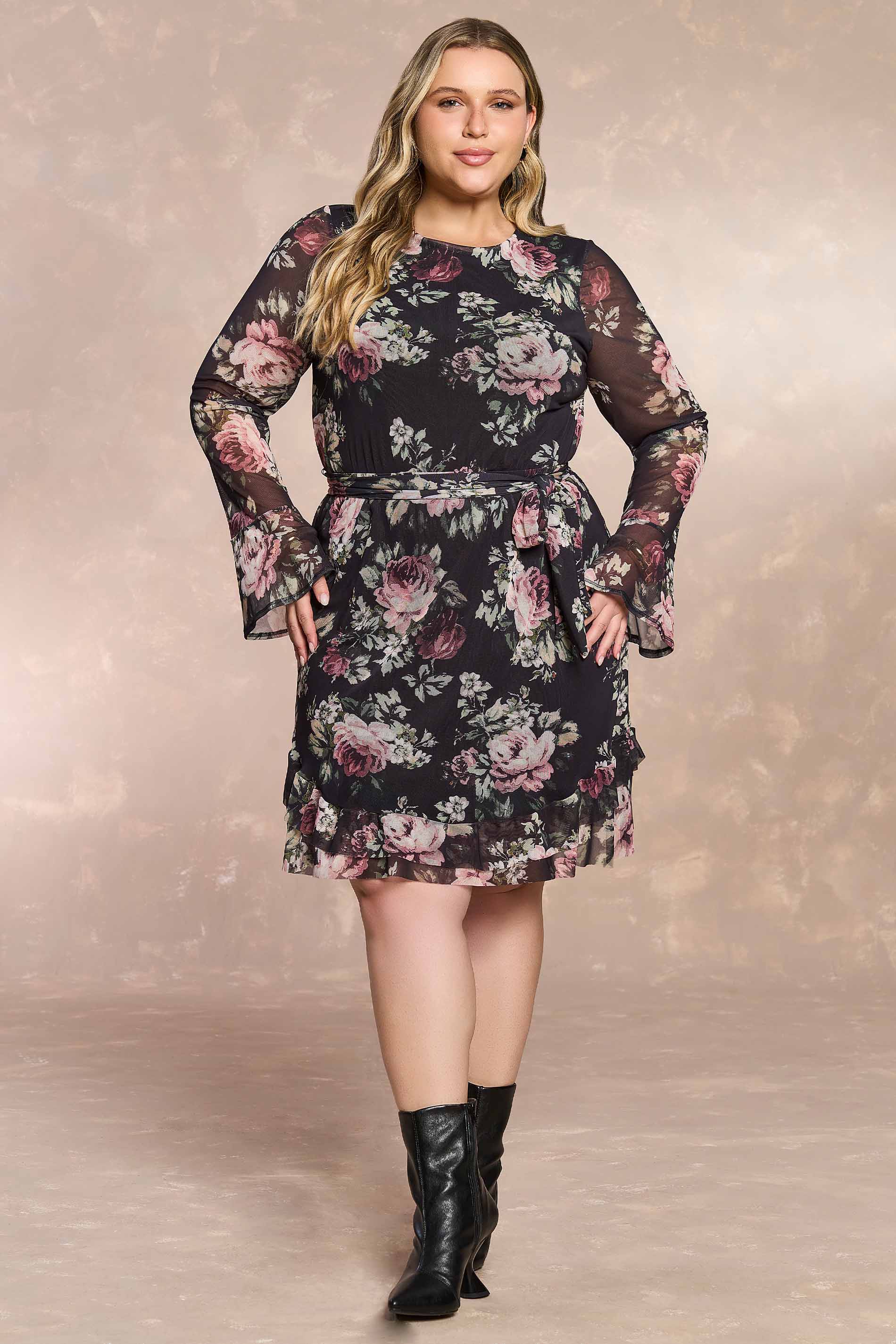 Vestido Curto Aquarela Rose em Tule