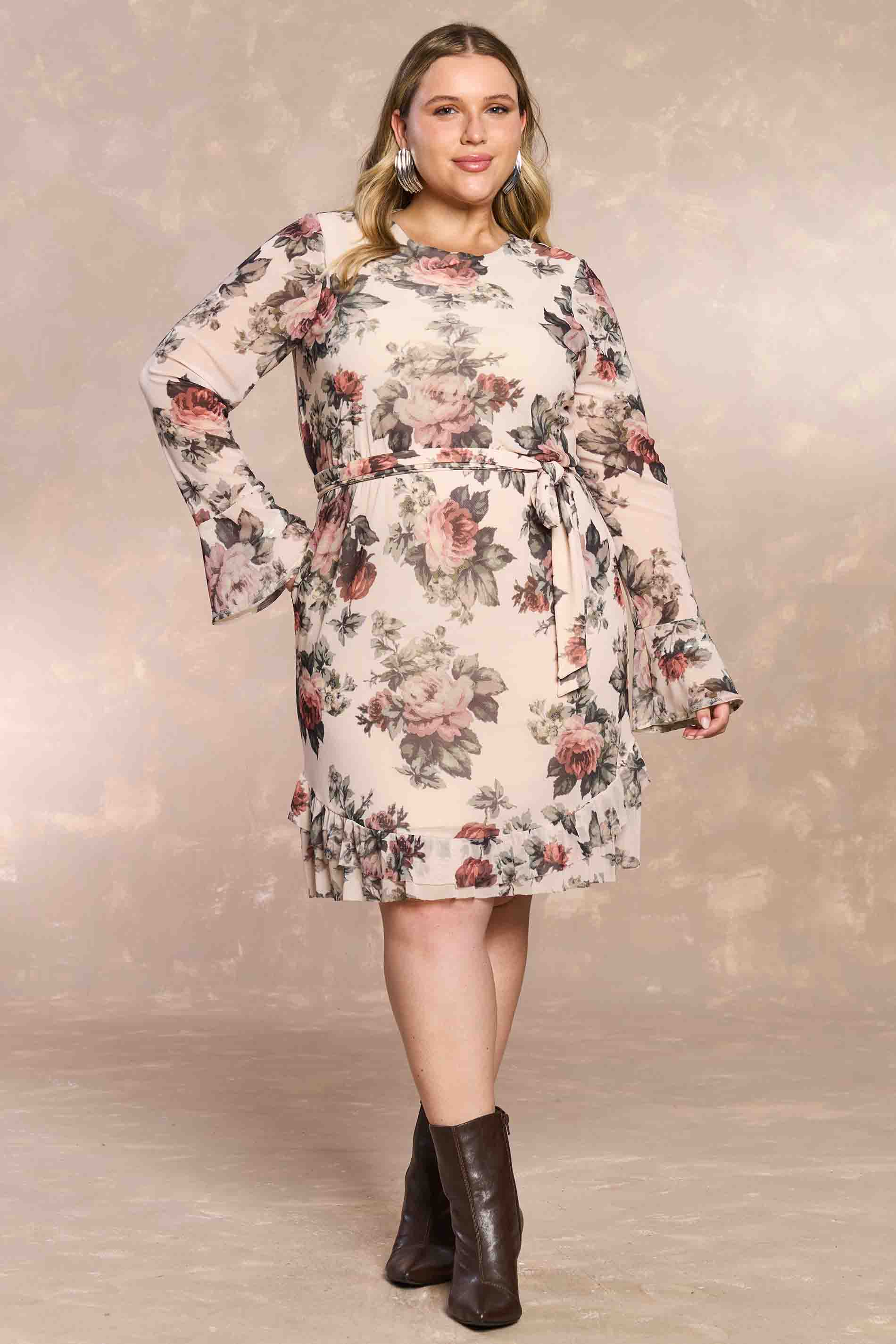 Vestido Curto Aquarela Rose em Tule