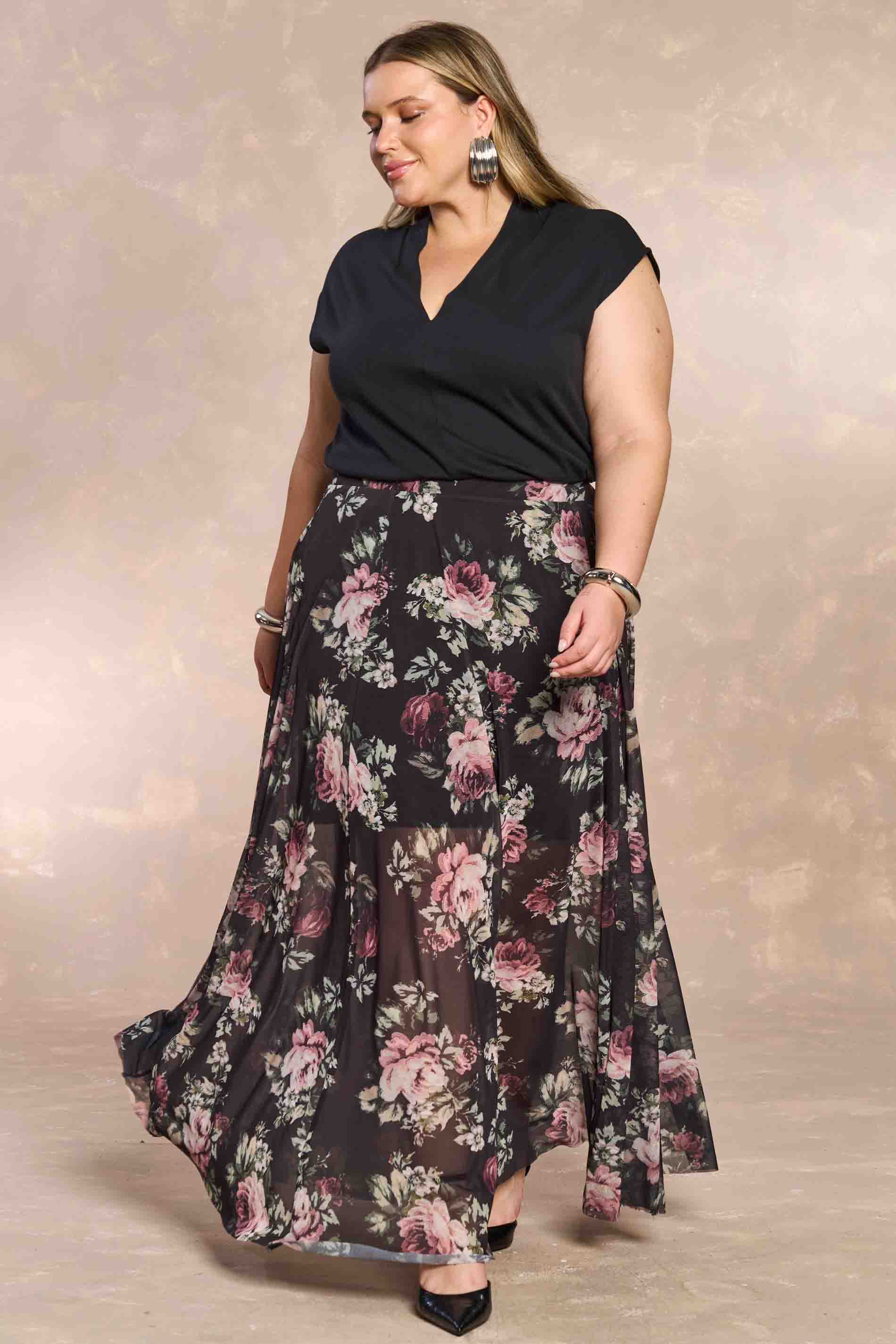 Saia Longa Aquarela Rose em Tule