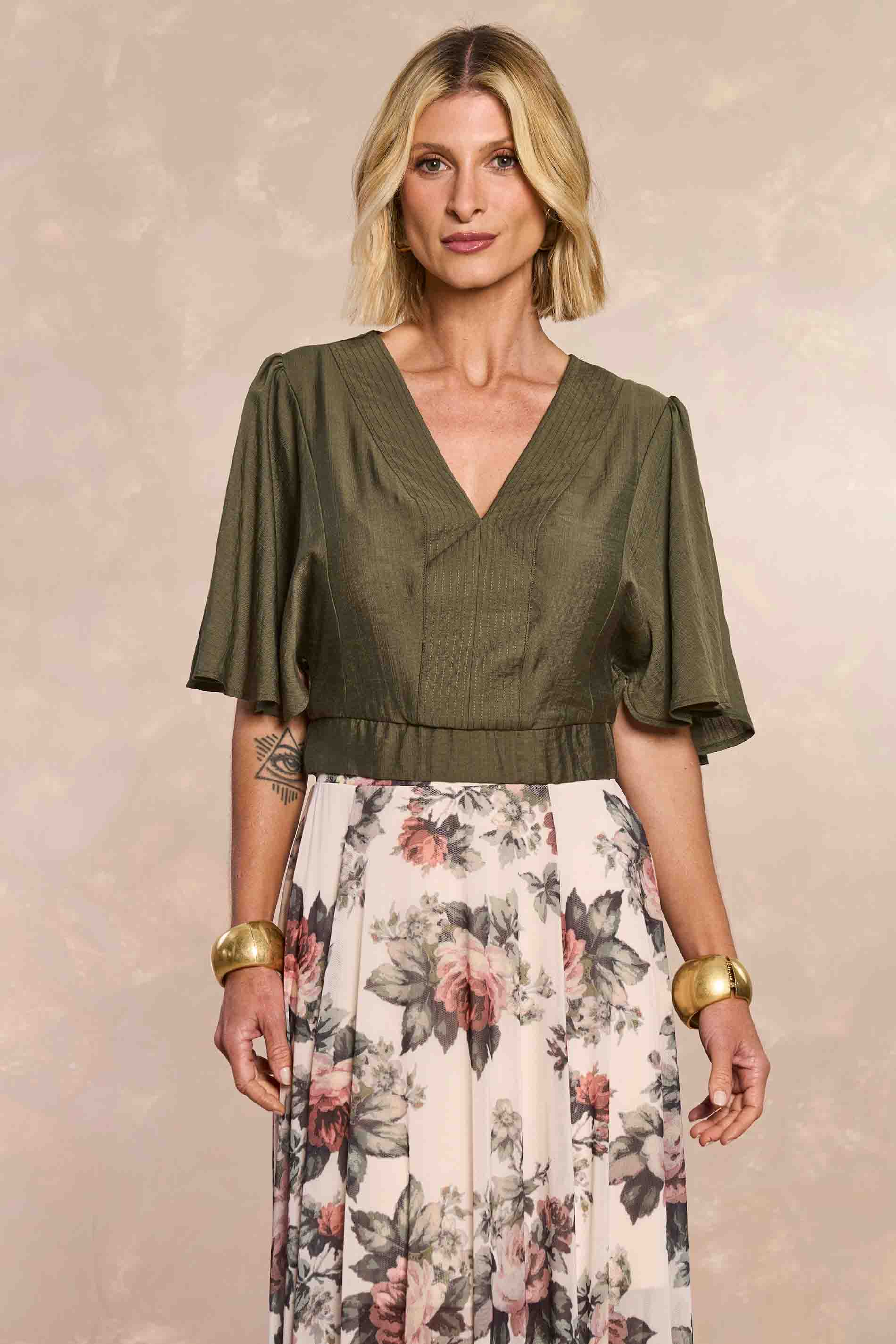 Saia Longa Aquarela Rose em Tule