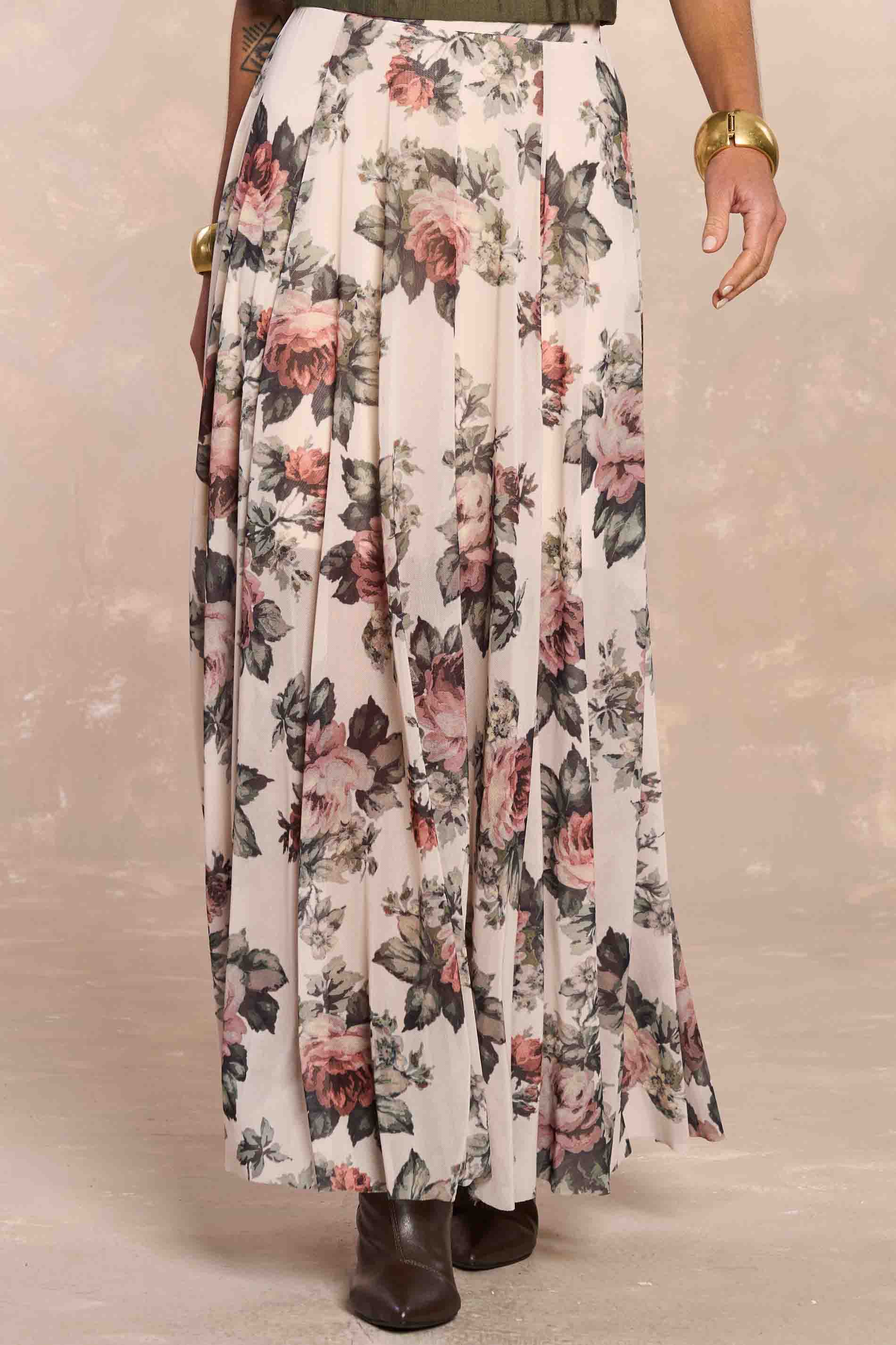 Saia Longa Aquarela Rose em Tule