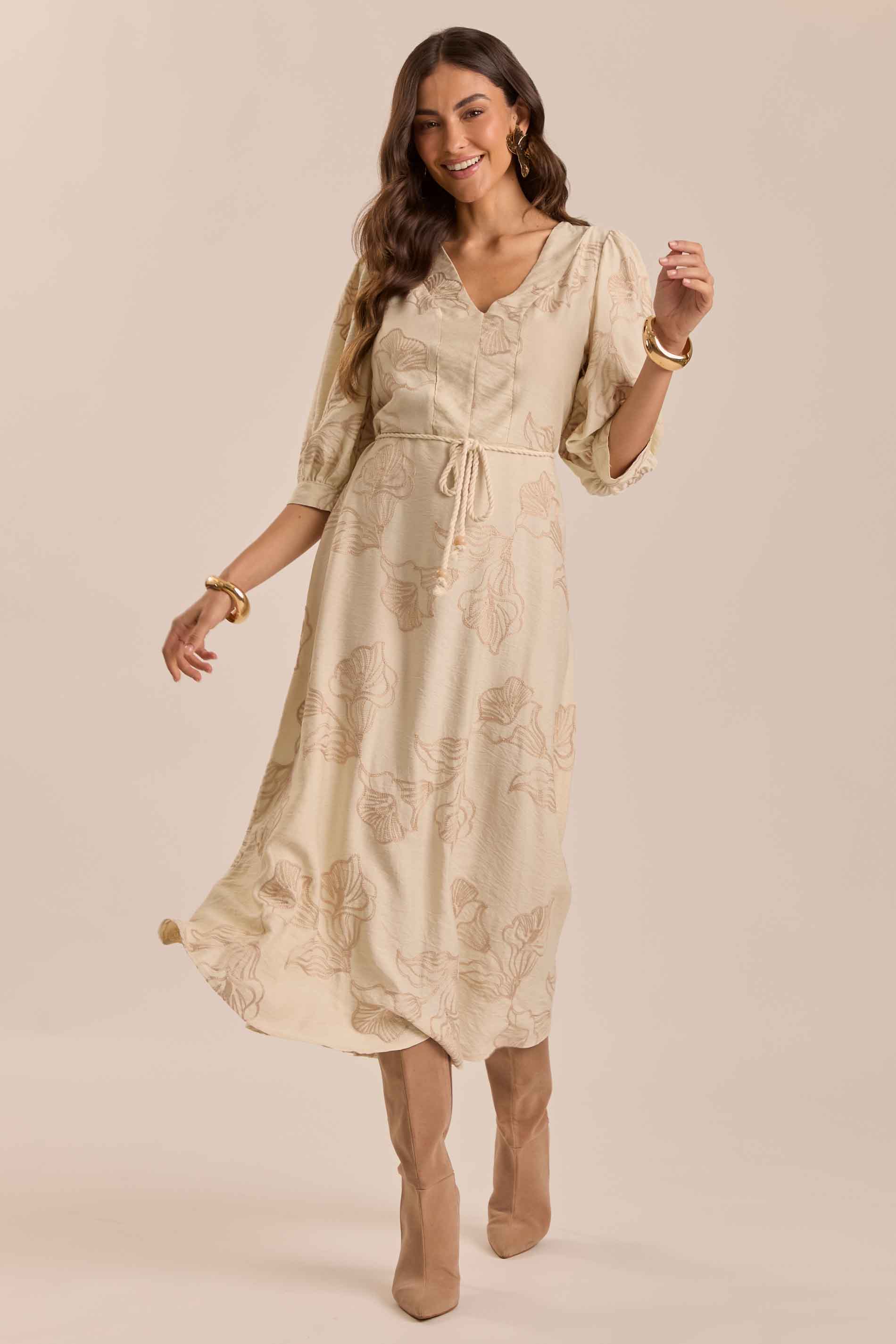 Vestido Longo Jardim Boho com Bordado