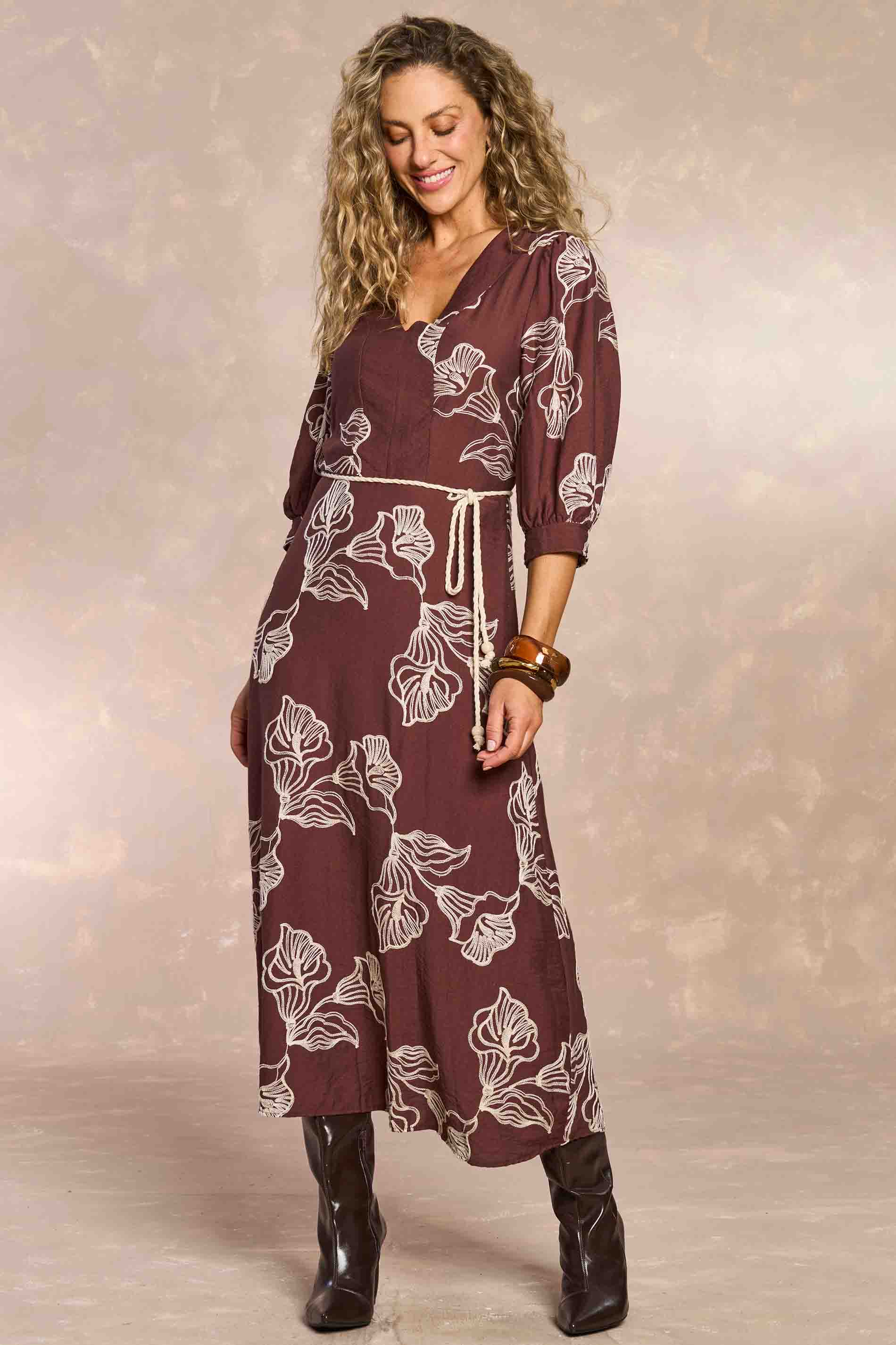 Vestido Longo Jardim Boho com Bordado