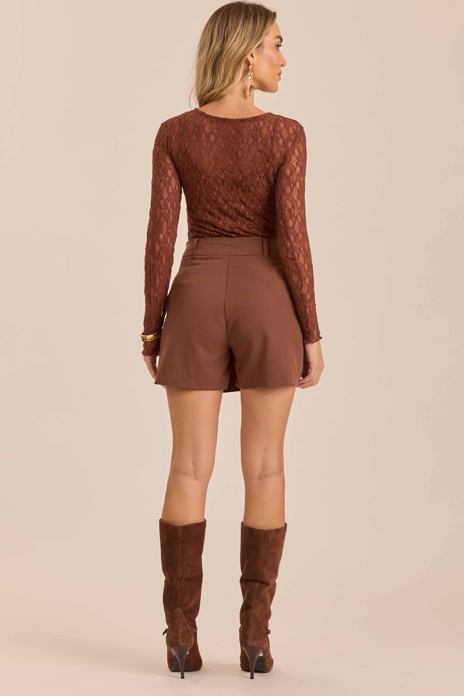 Shorts-Saia Retrô Glam em Alfaiataria