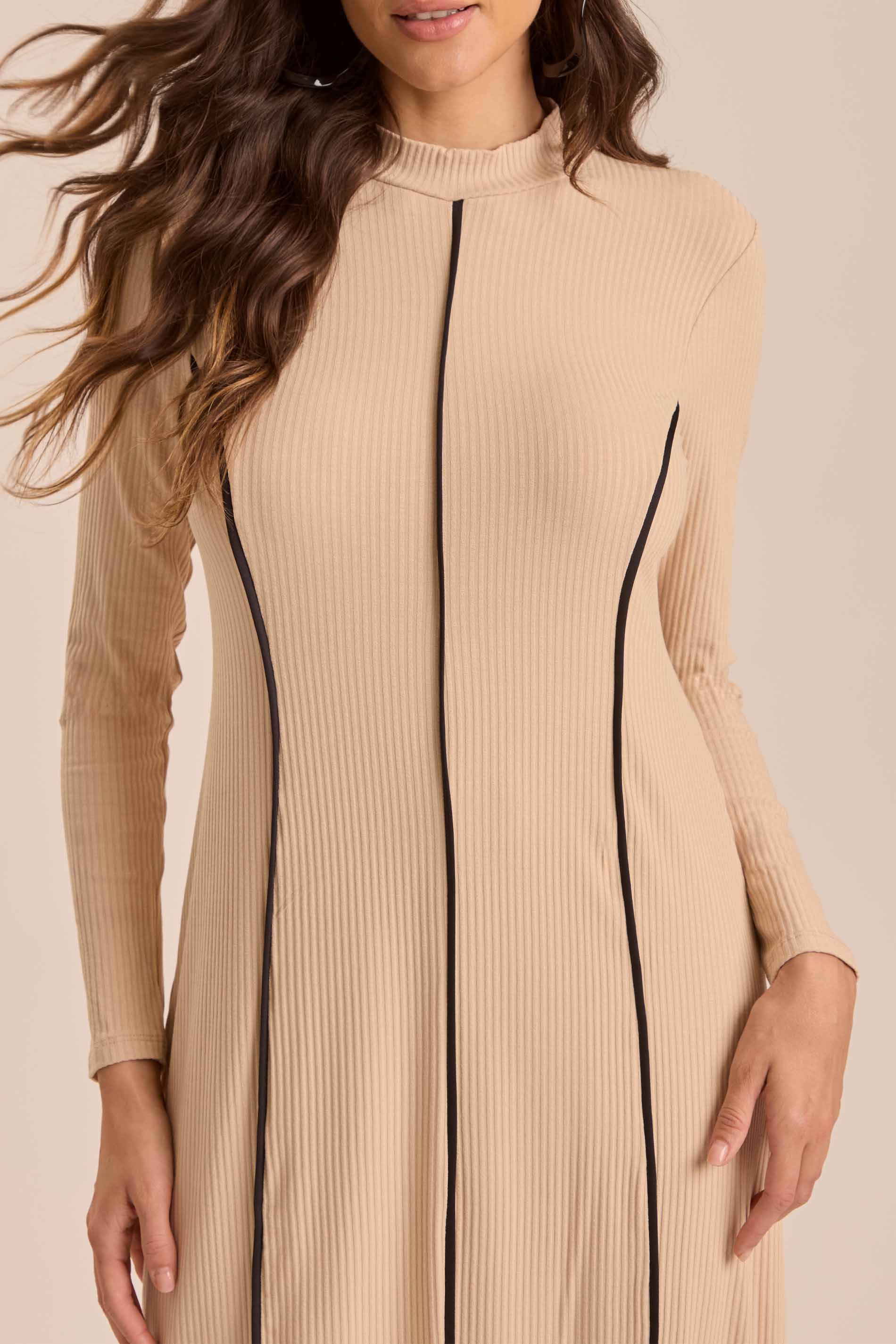 Vestido Longo Retrô Glam em Ribana