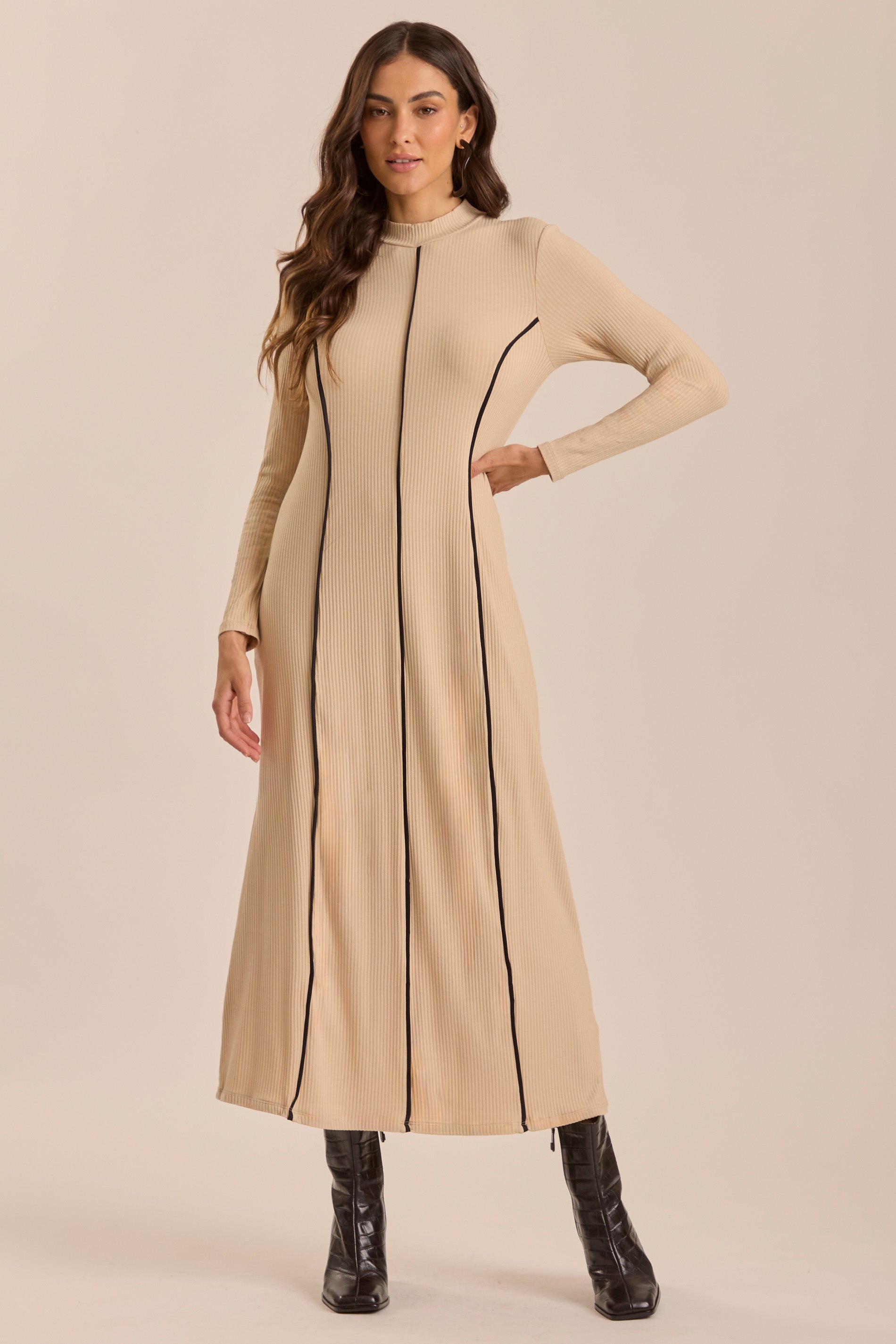 Vestido Longo Retrô Glam em Ribana