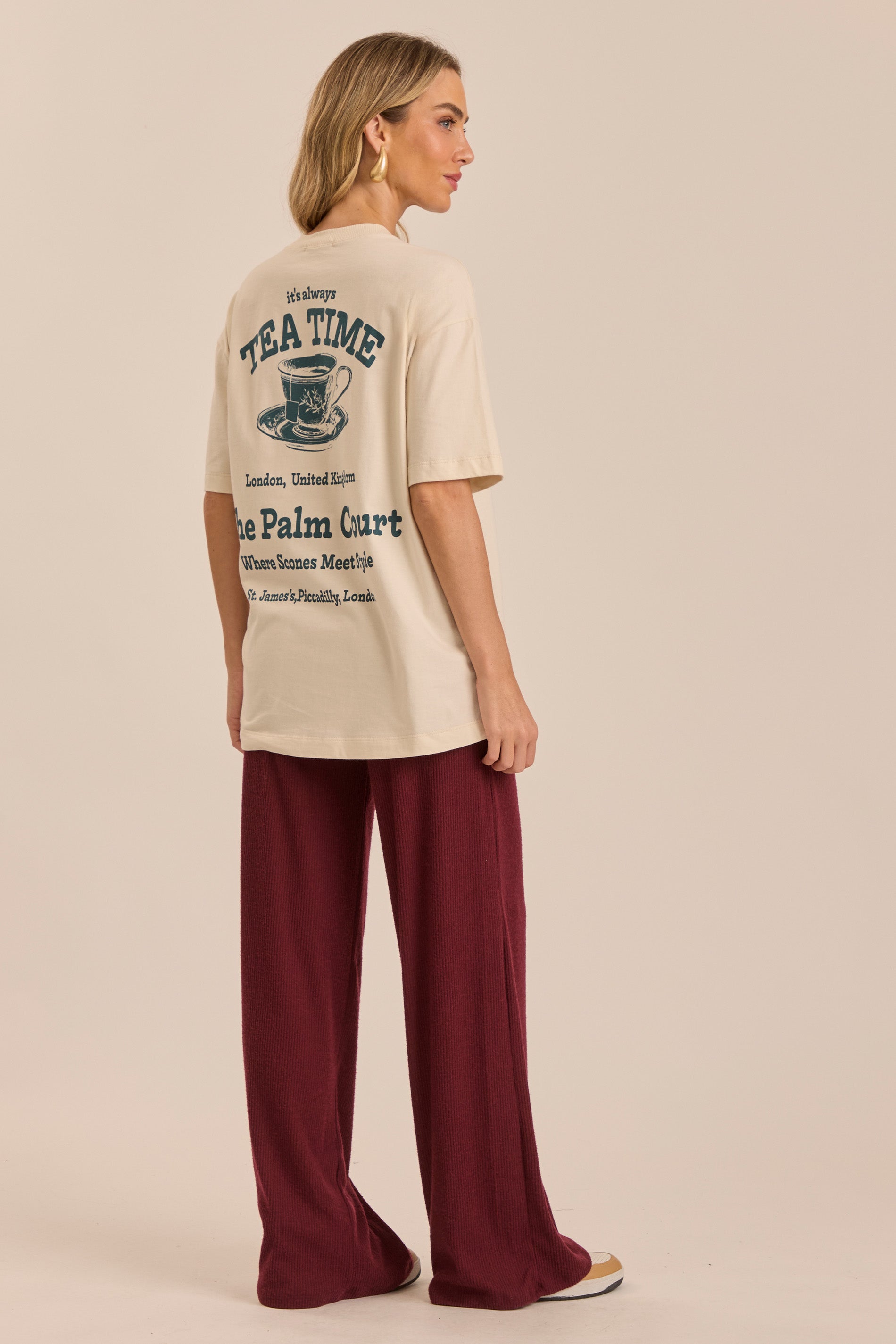 T-shirt Oversized Tropical Garden em Malha