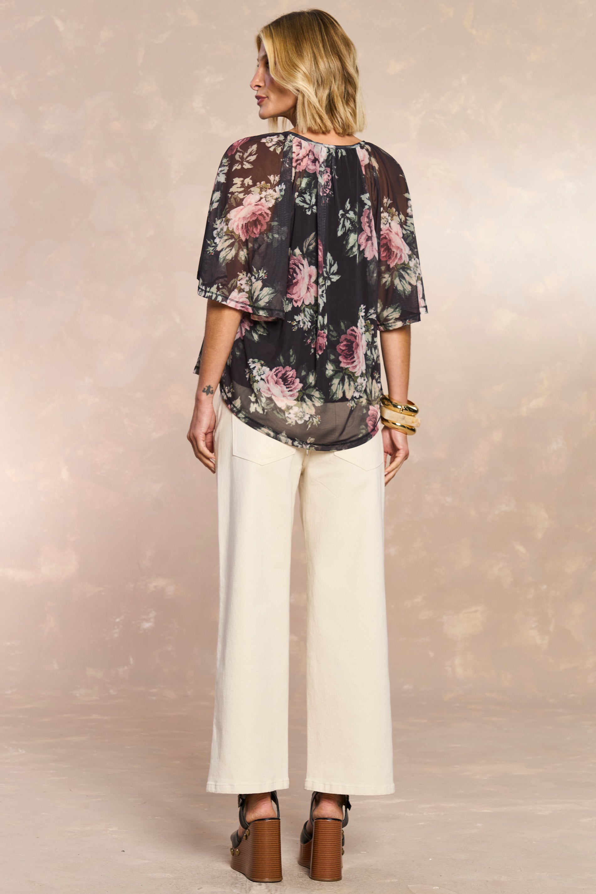 Blusa Aquarela Rose em Tule