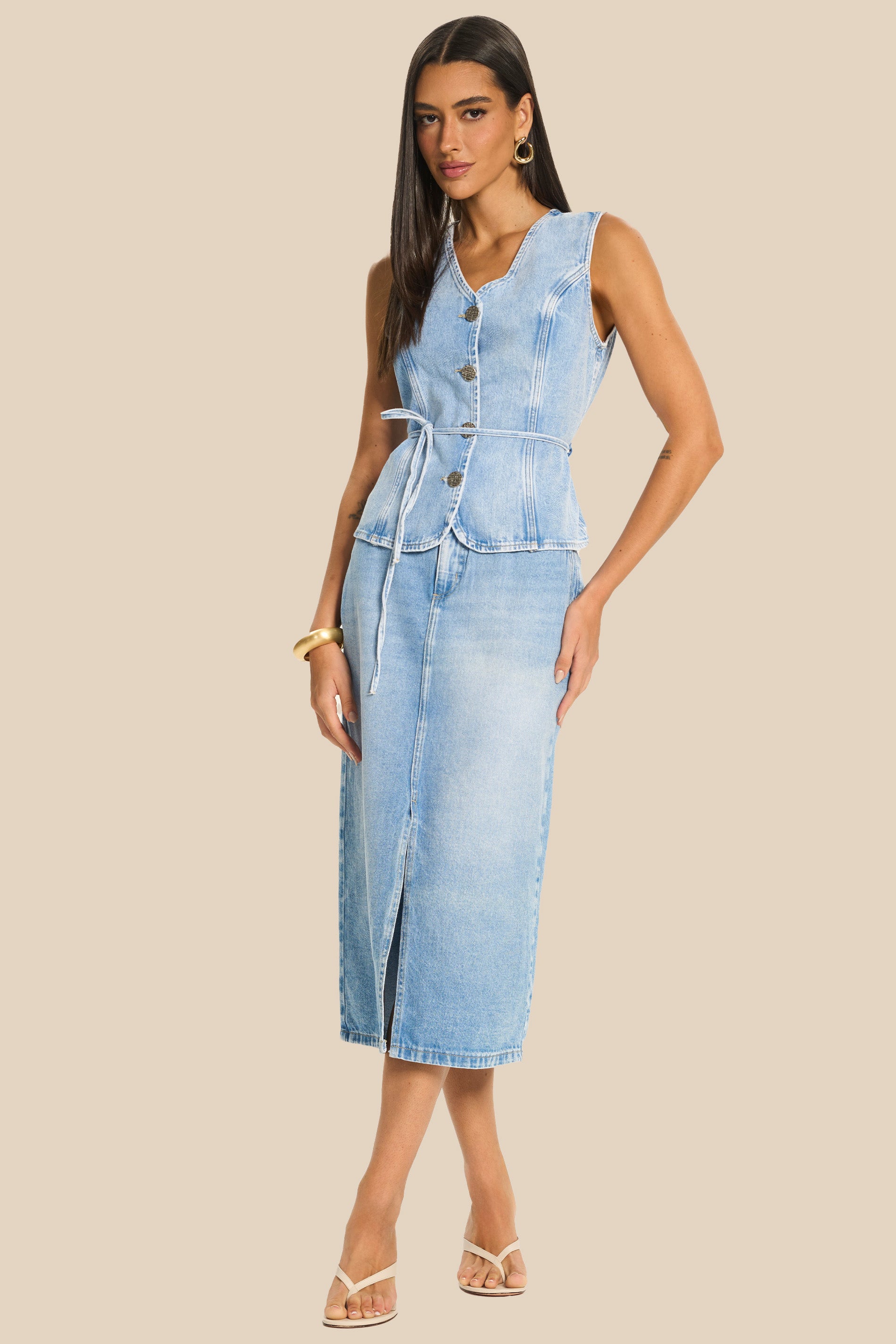 Saia Midi Reta Jeans com Fenda Miragem - Doce Trama