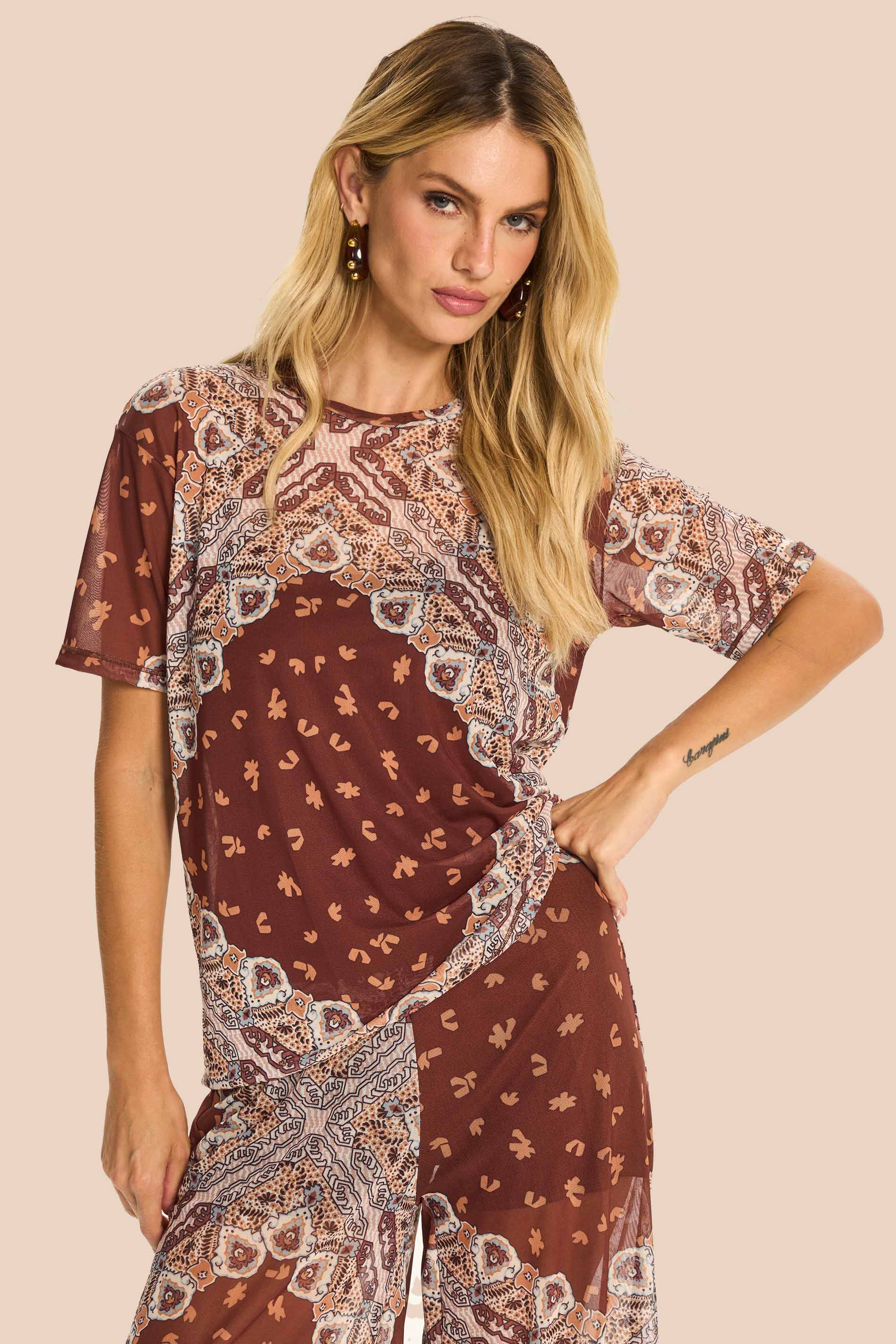 Blusa Manga Curta em Tule Estampado Miragem - Doce Trama