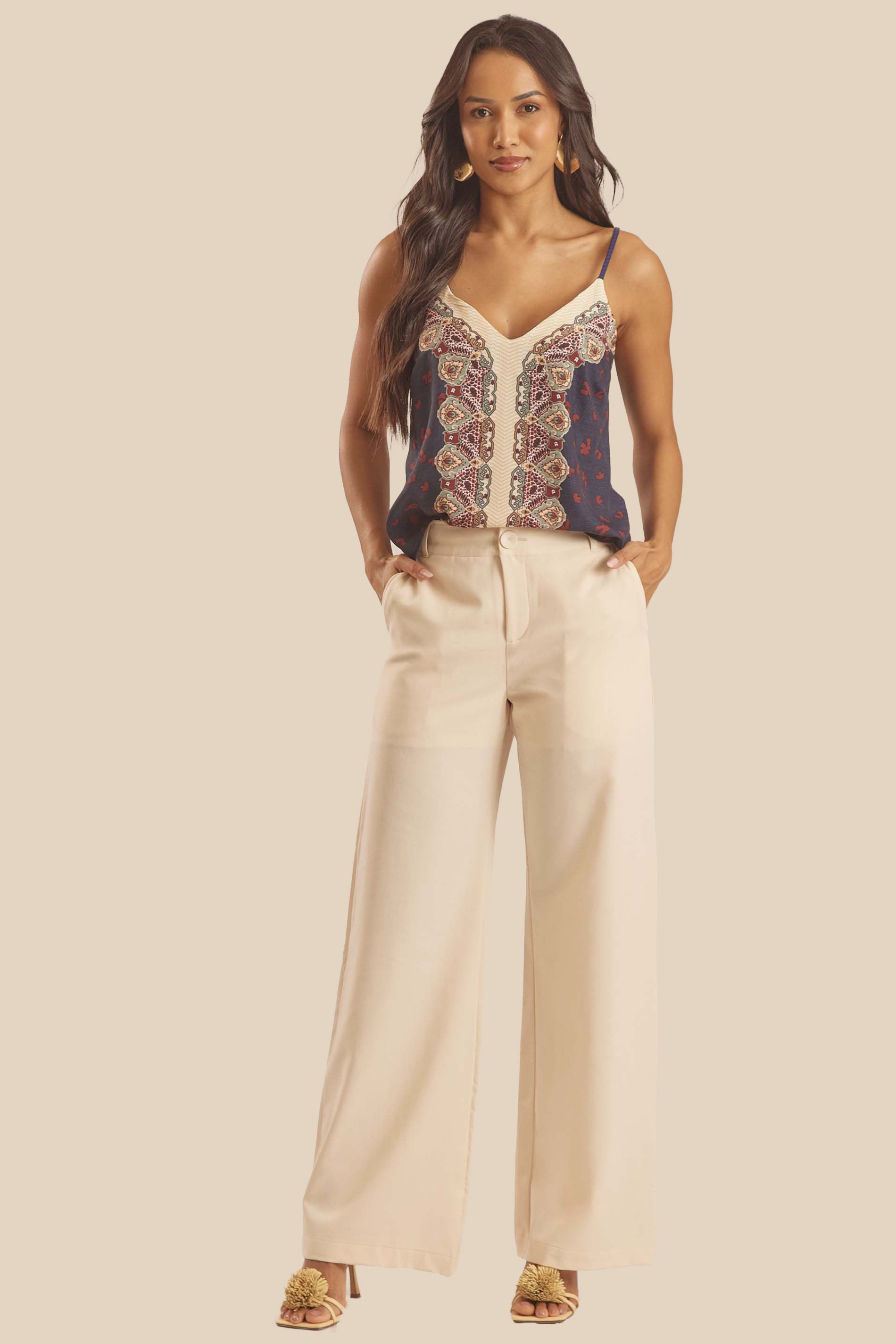 Calça Pantalona em Sarja Alfaiataria Miragem - Doce Trama