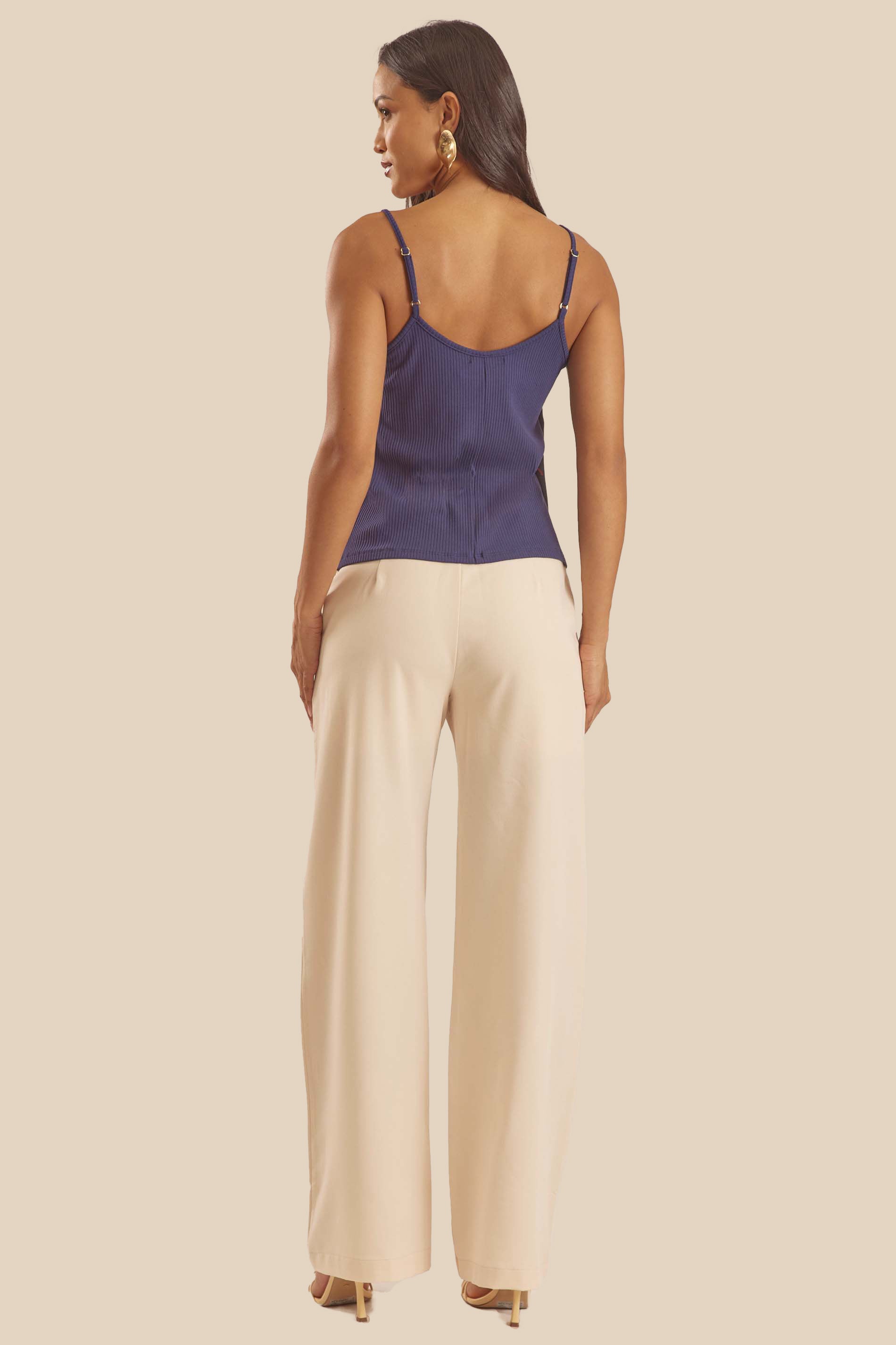 Calça Pantalona em Sarja Alfaiataria Miragem - Doce Trama