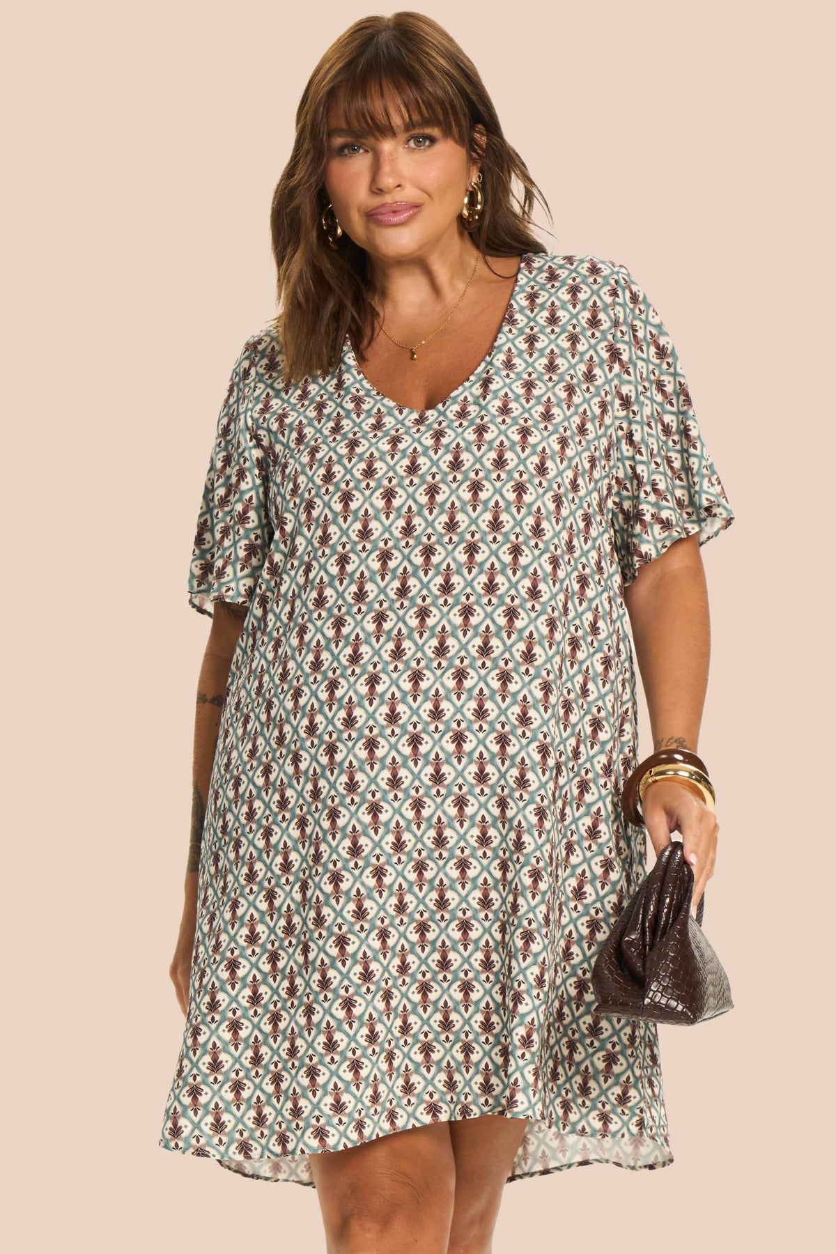 Vestido Curto Evasê em Viscose Miragem - Doce Trama