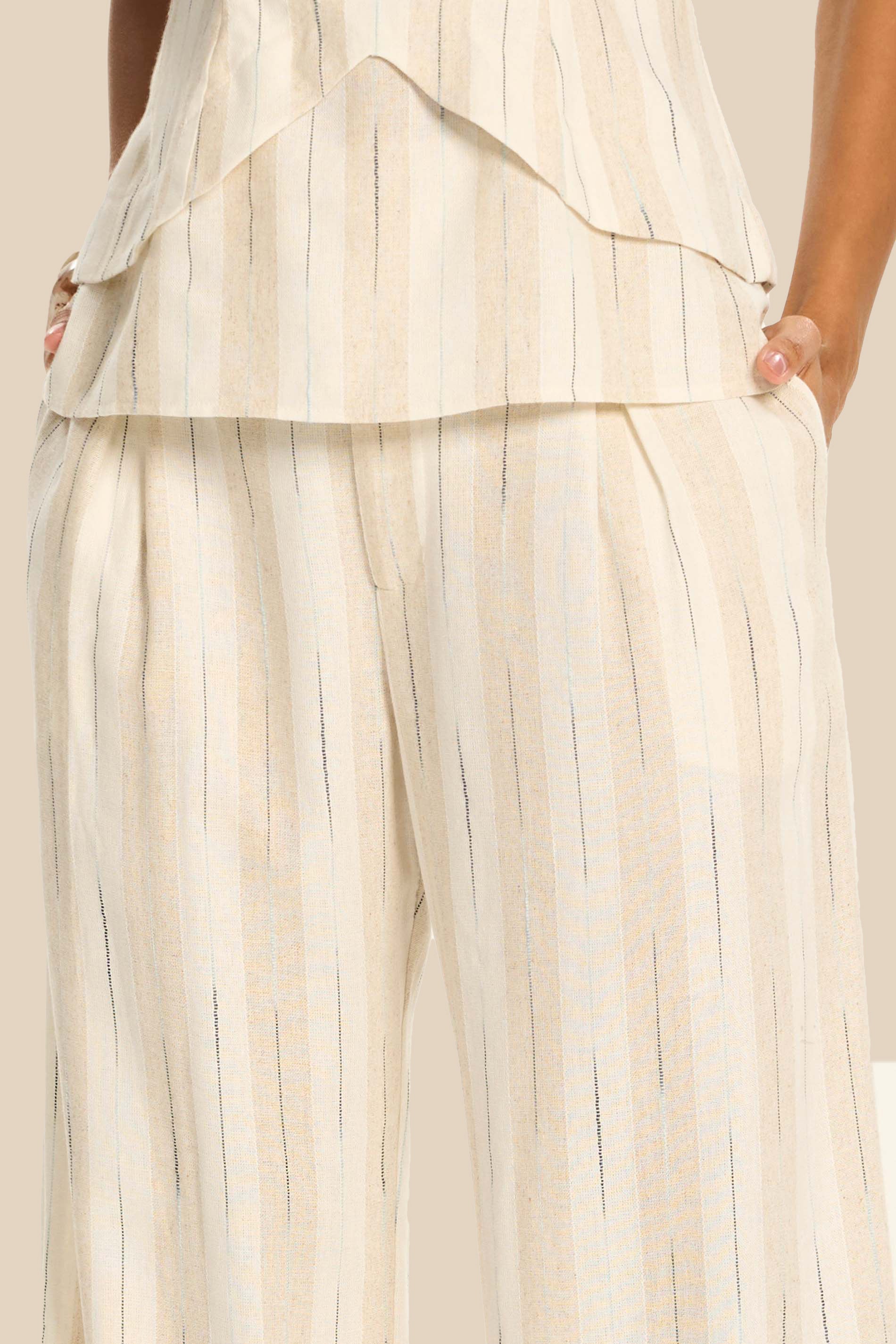 Calça Pantalona Cintura Alta em Linho Miragem  - Doce Trama