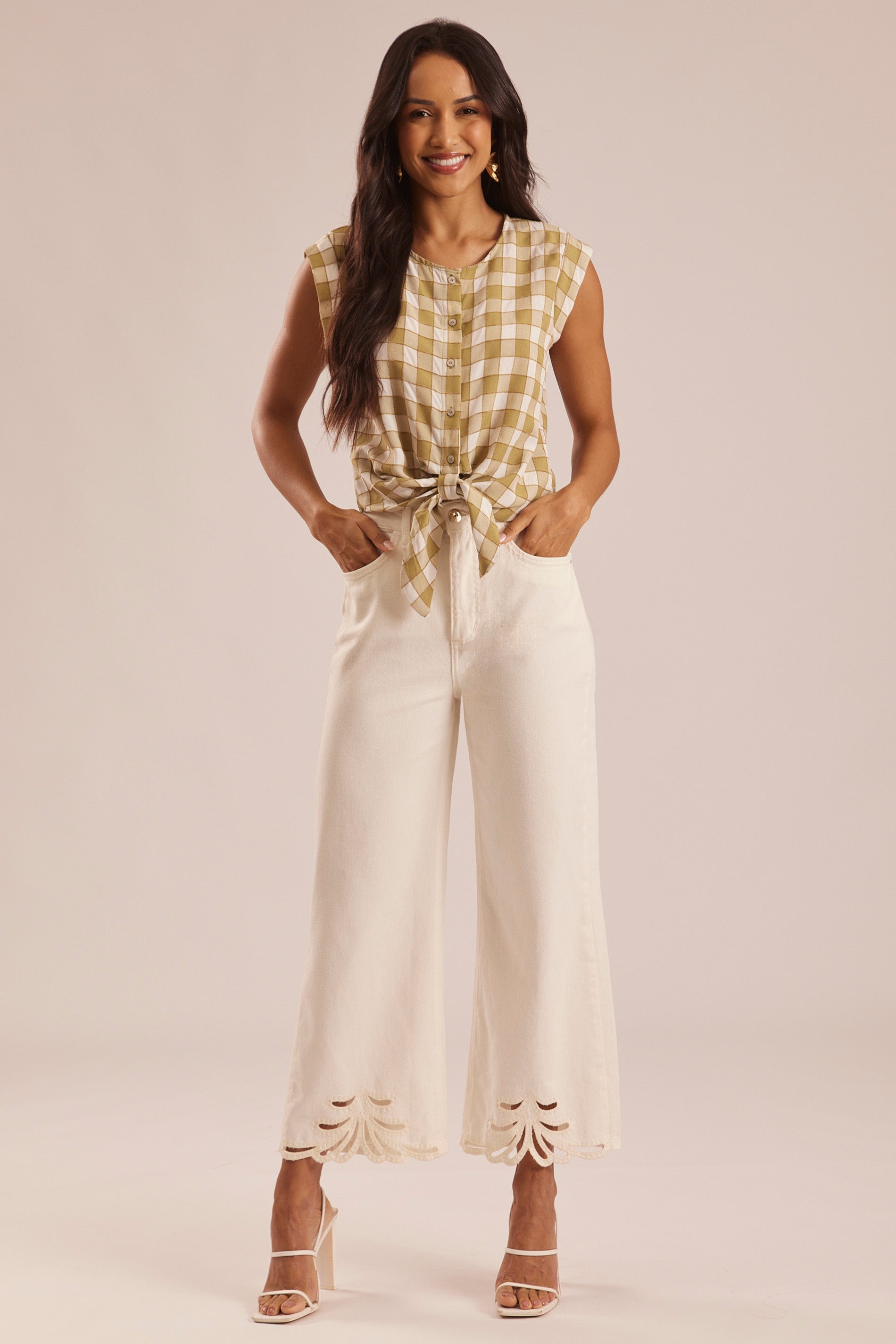 Calça Wide Cropped Sarja Bordado Miragem - Doce Trama