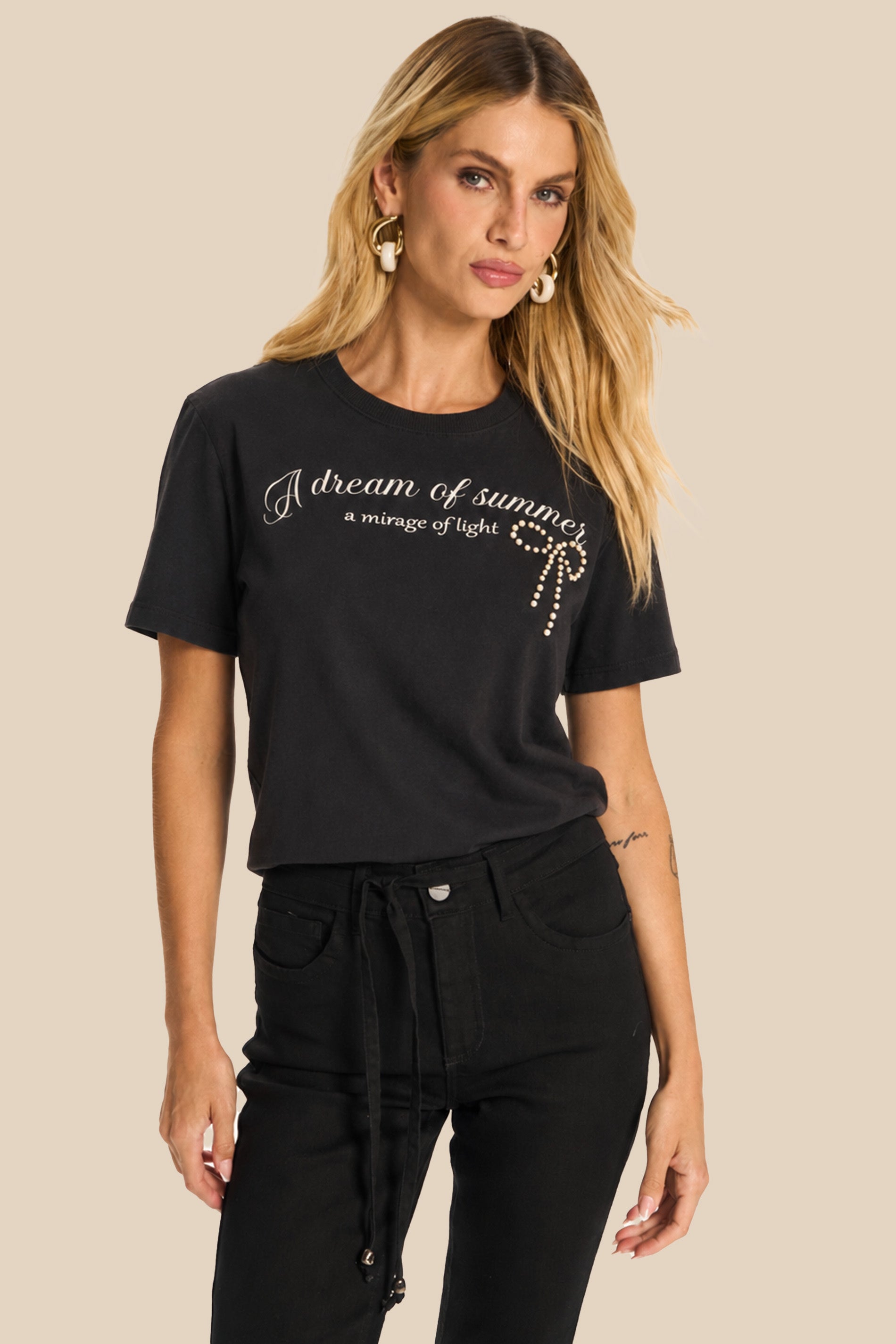 T-Shirt Manga Curta Ampla com Bordado Miragem - Doce Trama
