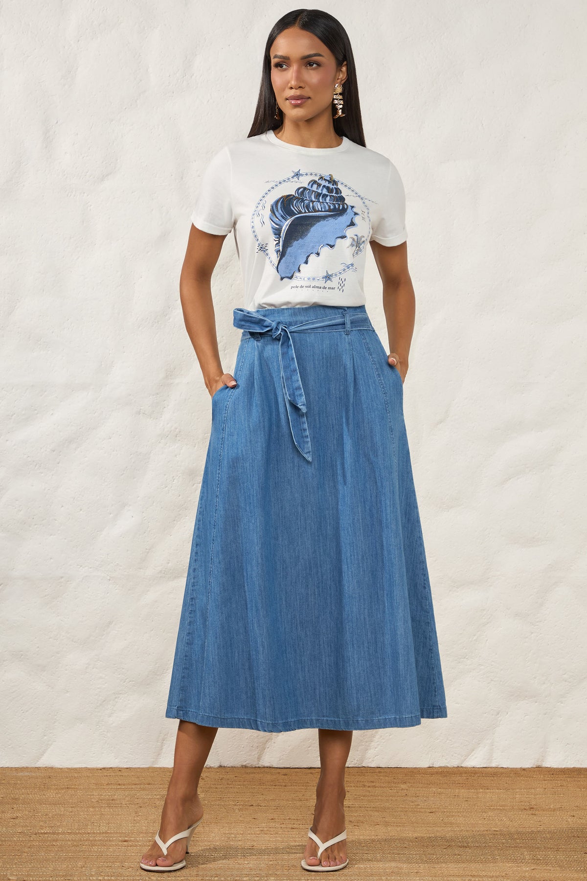 Saia Midi Jeans Evasê Amarração Resort - Doce Trama