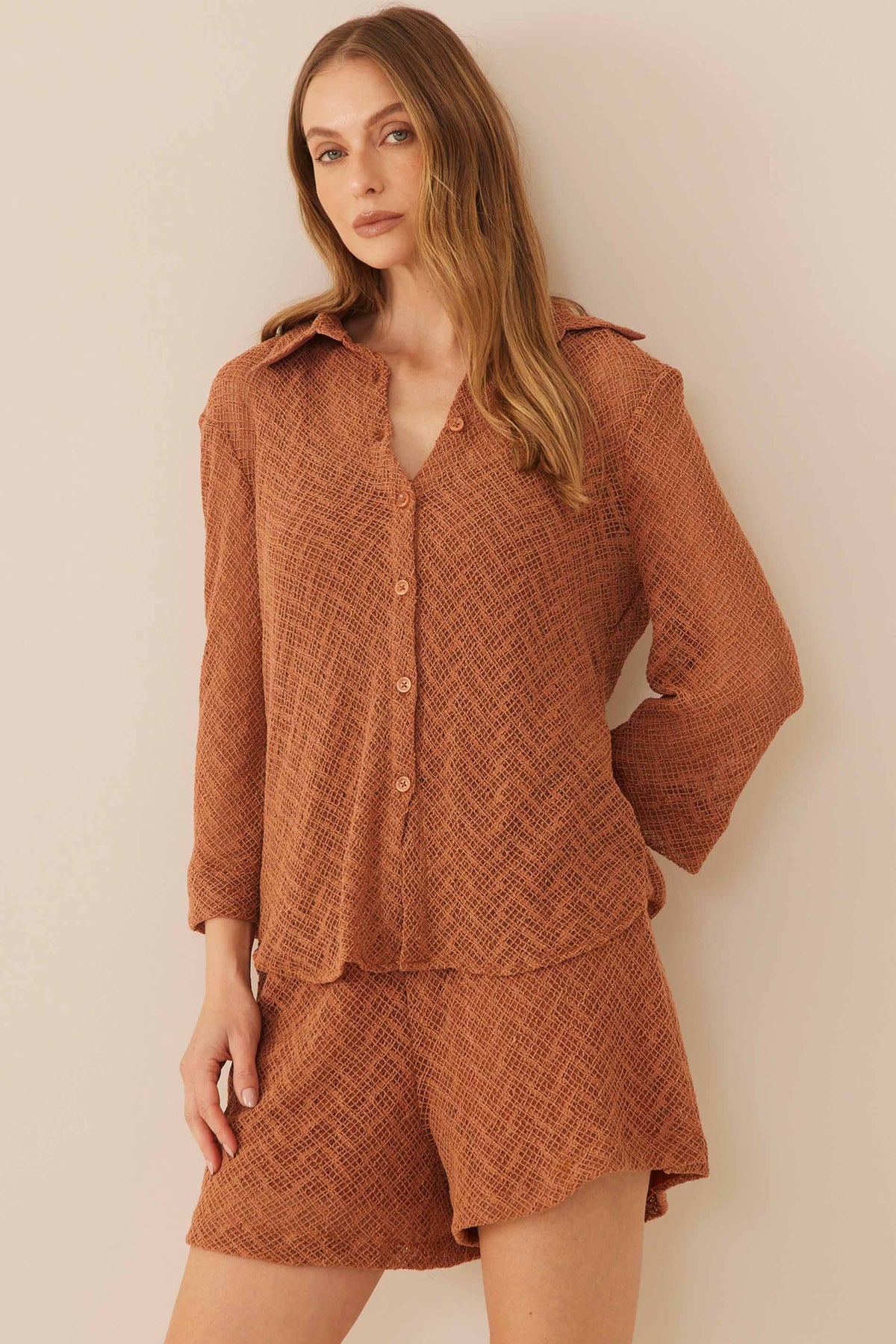 Camisa Feminina Manga 7/8 Tela Crochê Resort - Doce Trama