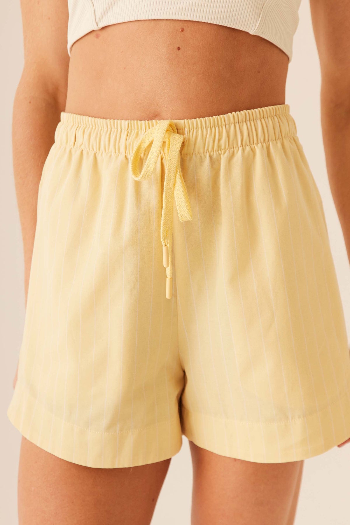 Shorts Feminino Listrado com Cós Elástico Flow - Doce Trama