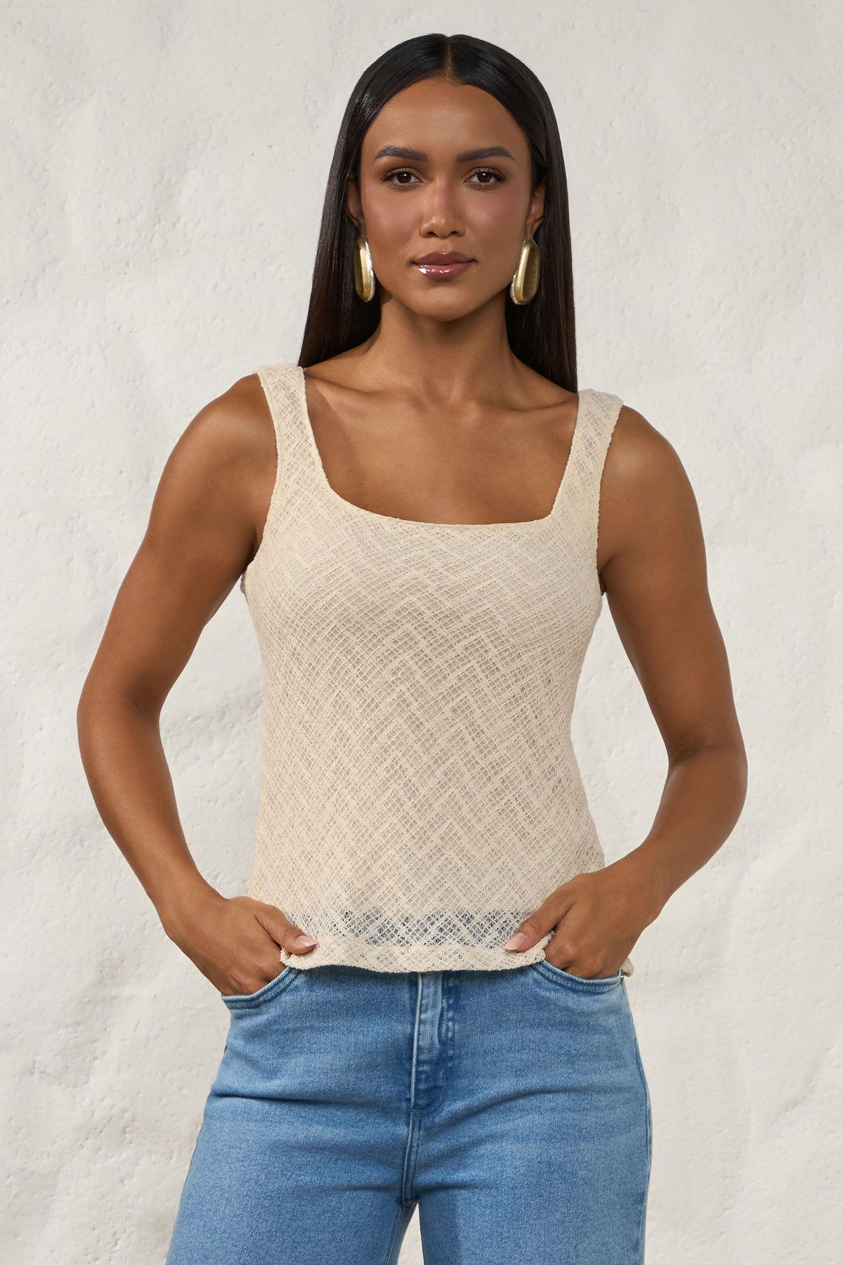 Blusa Feminina Reta Tela Crochê Forrada Resort - Doce Trama