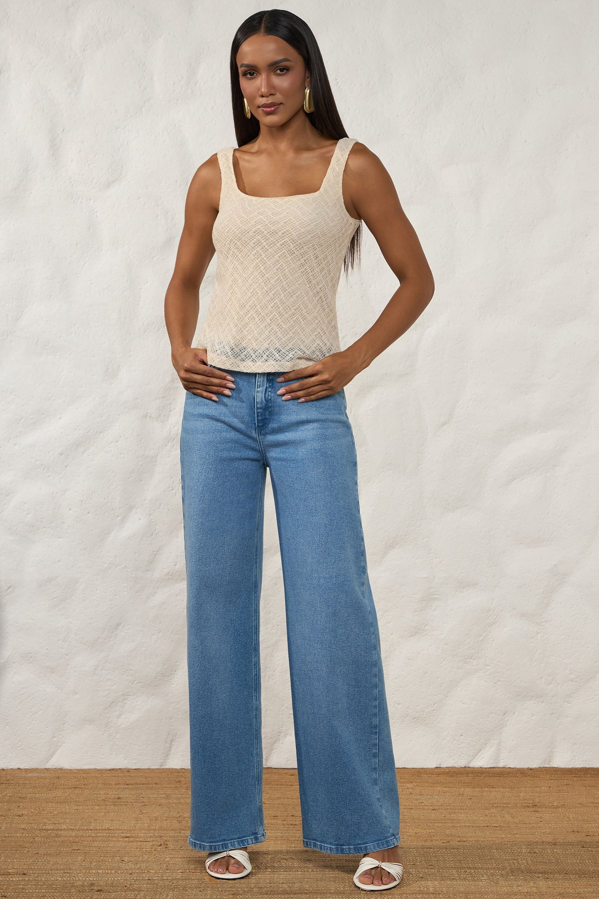 Blusa Feminina Reta Tela Crochê Forrada Resort - Doce Trama